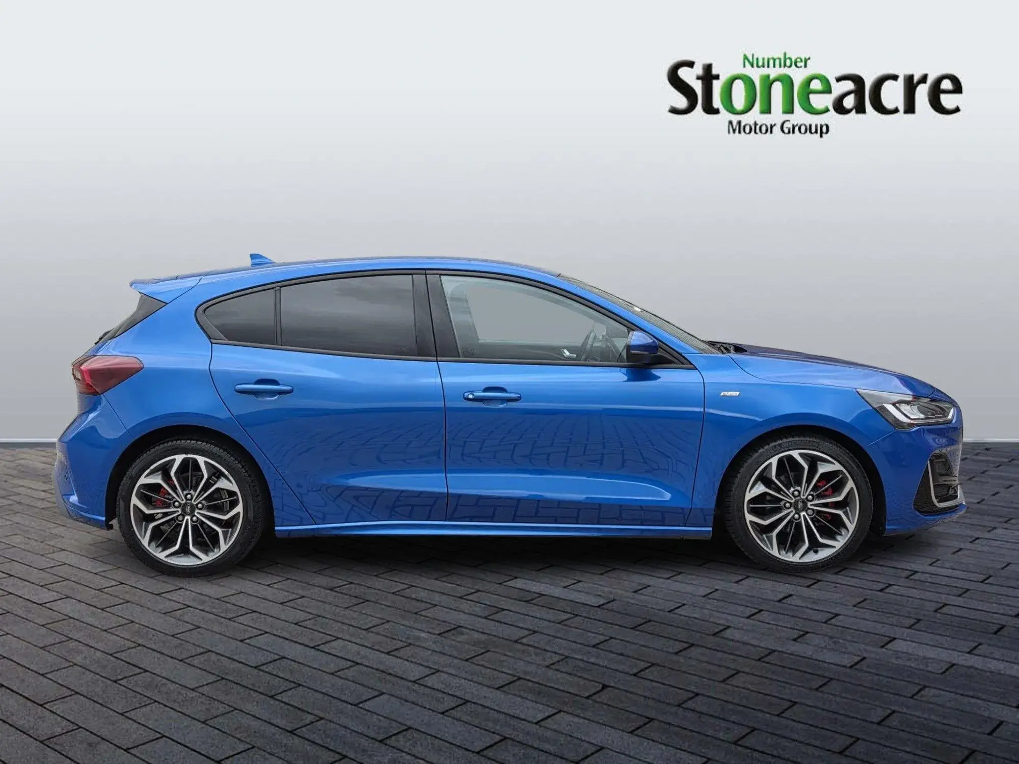 Ford Focus Image 2