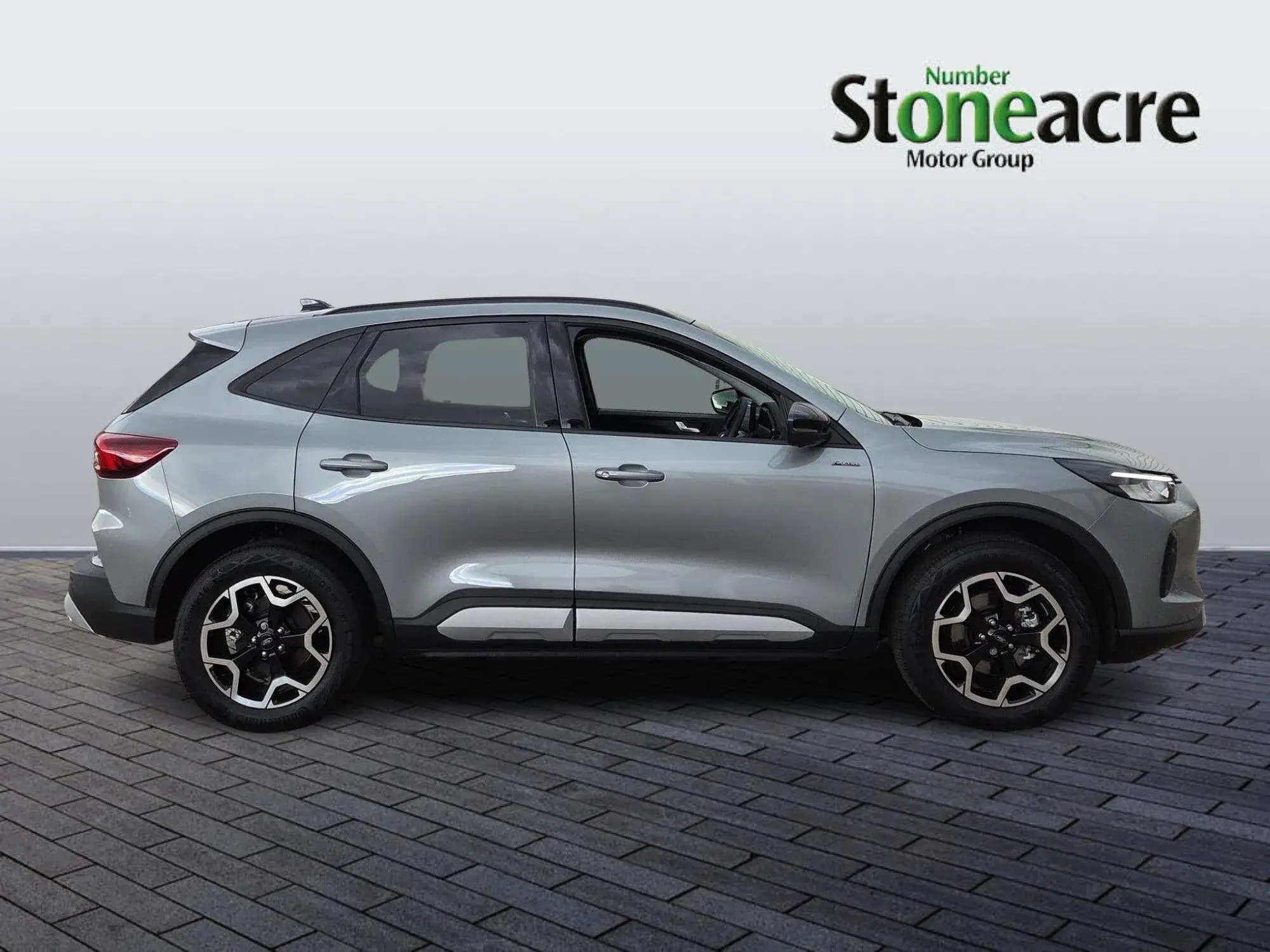 Ford Kuga Plug-In Hybrid Image 2