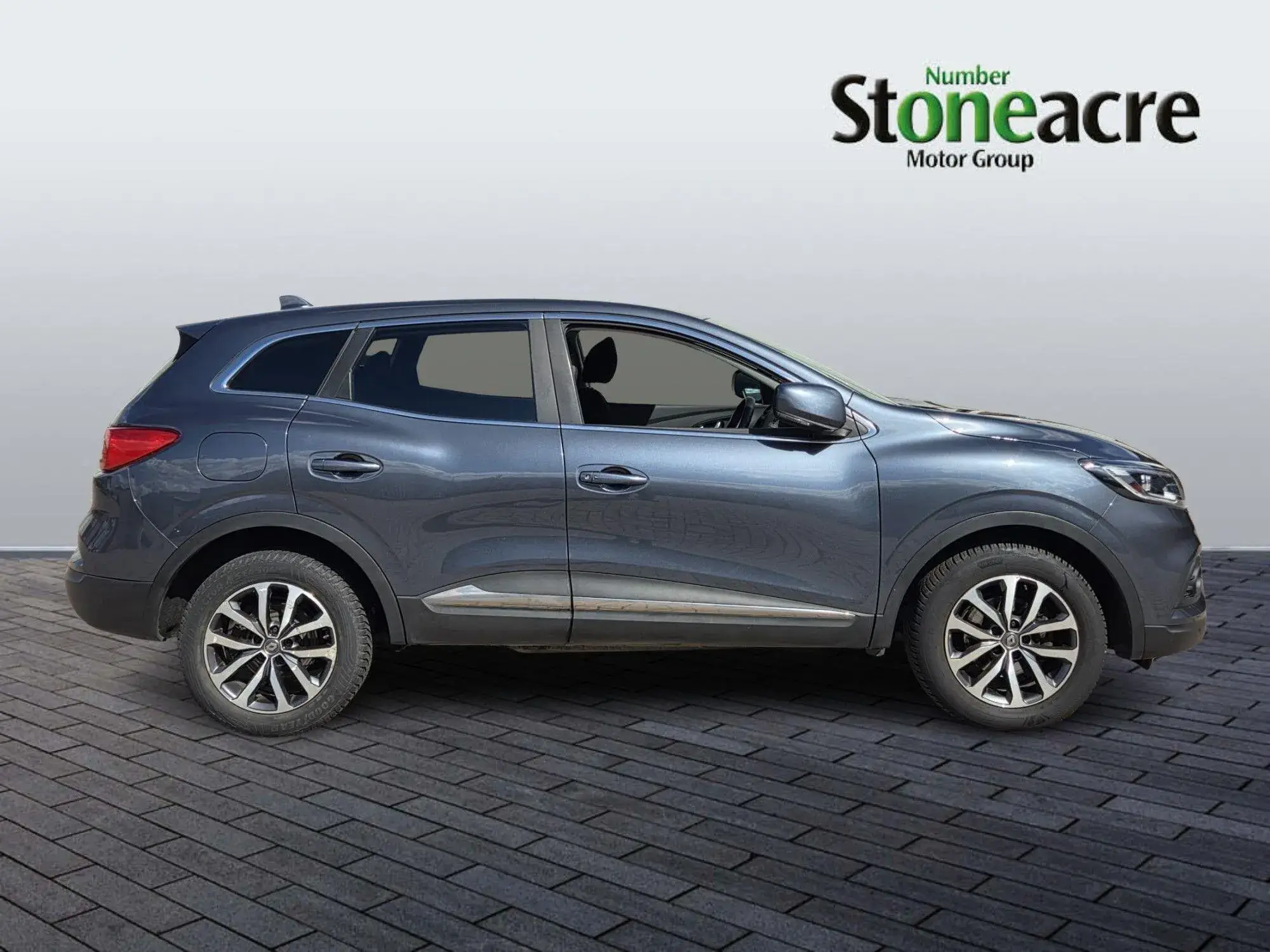 Renault Kadjar 1.3 TCE Iconic 5dr FY71TEV Image 2