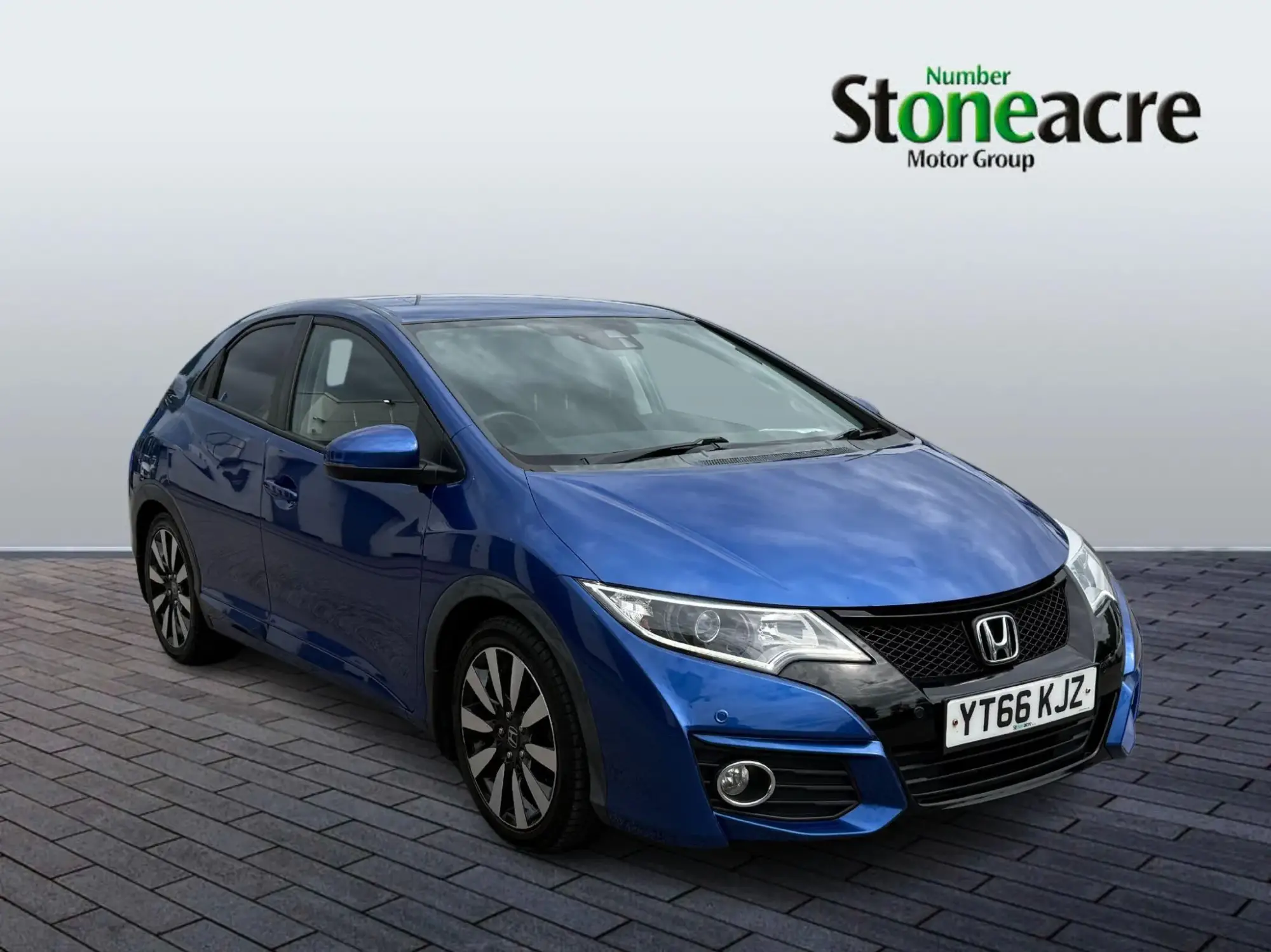 Honda Civic 1.8 i-VTEC SE Plus (Navi) Euro 6 (s/s) 5dr YT66KJZ Image 1