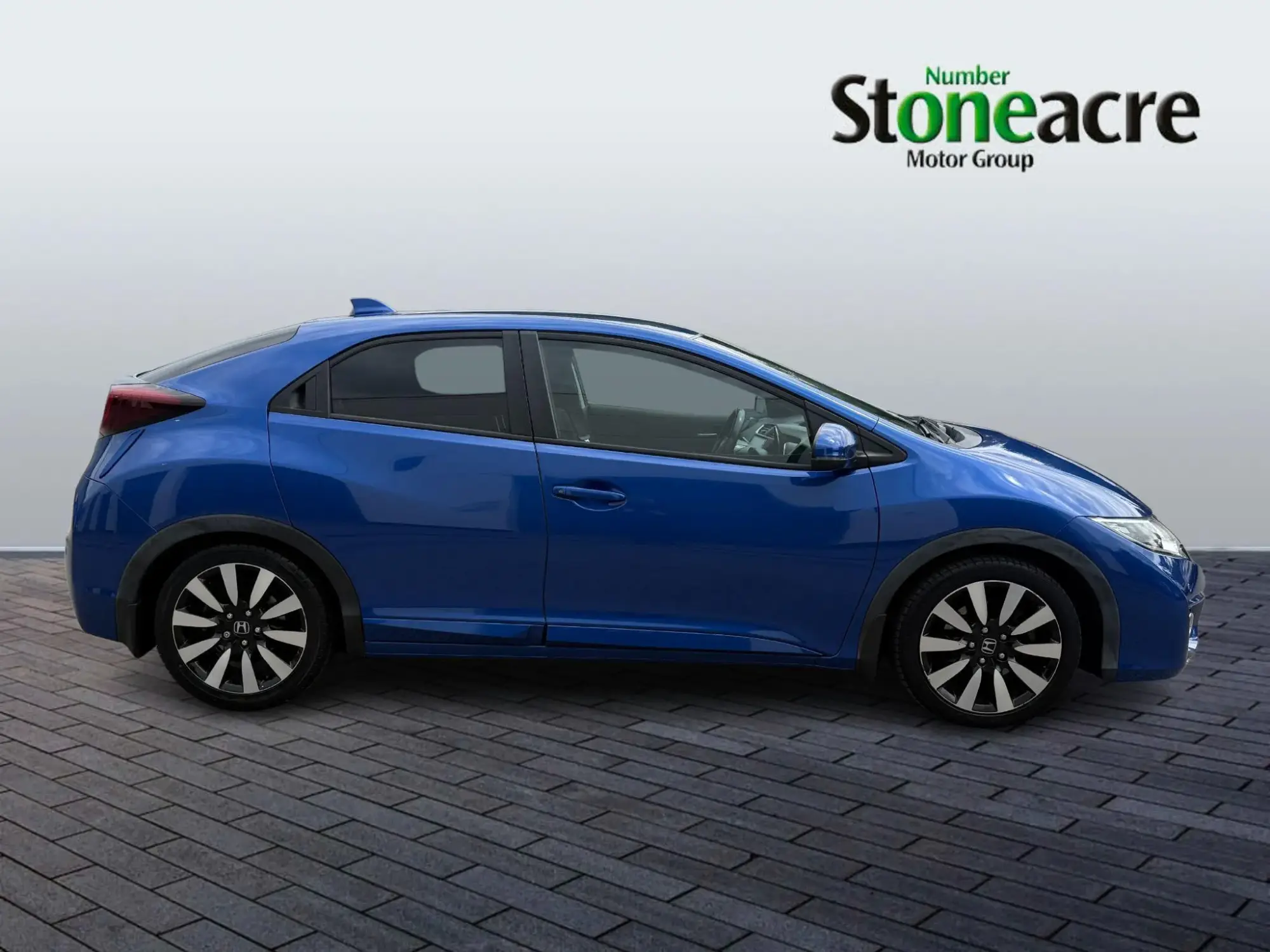Honda Civic 1.8 i-VTEC SE Plus (Navi) Euro 6 (s/s) 5dr YT66KJZ Image 2