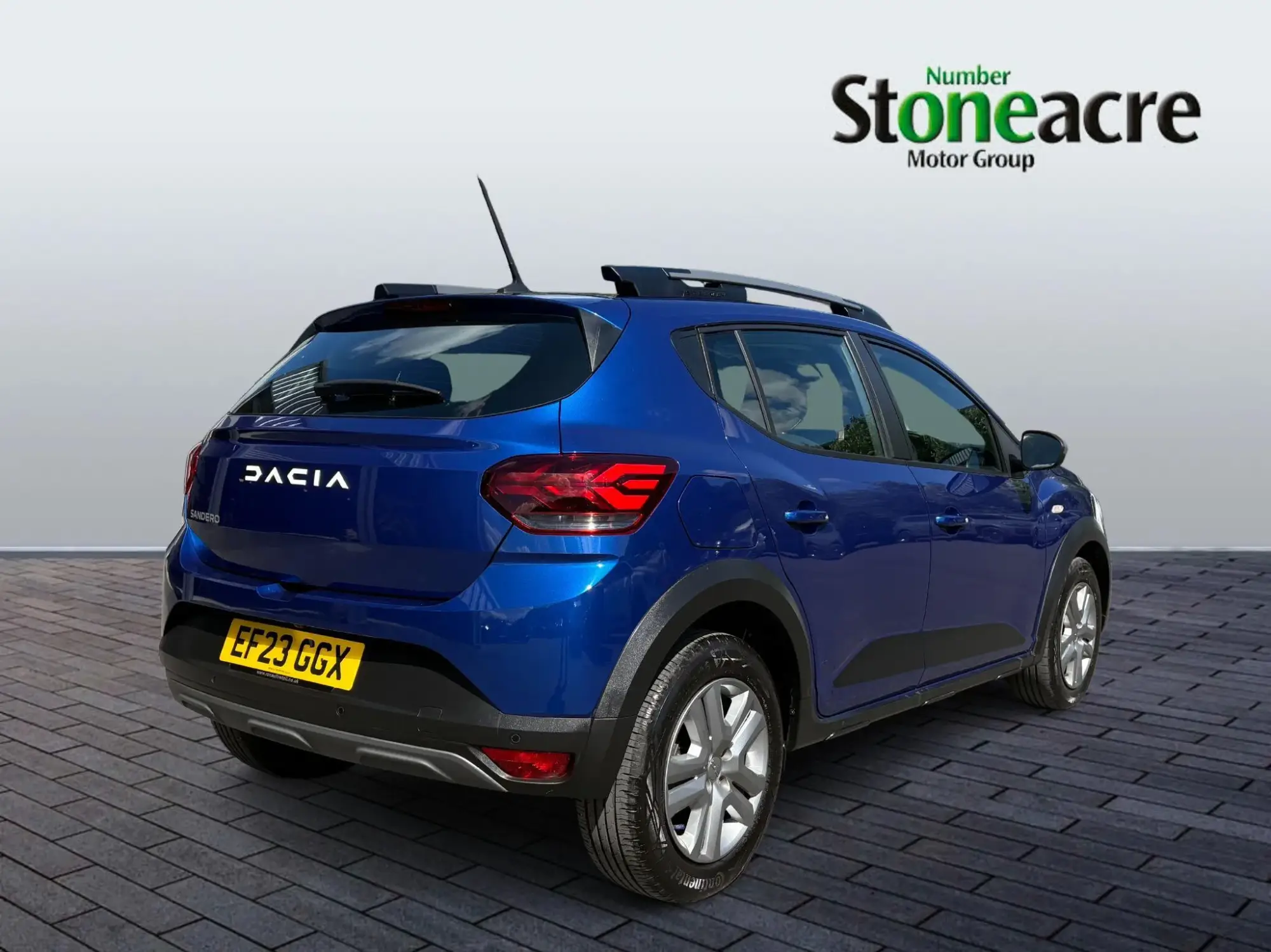 Dacia Sandero Stepway 1.0 TCe Expression CVT Euro 6 (s/s) 5dr EF23GGX Image 3