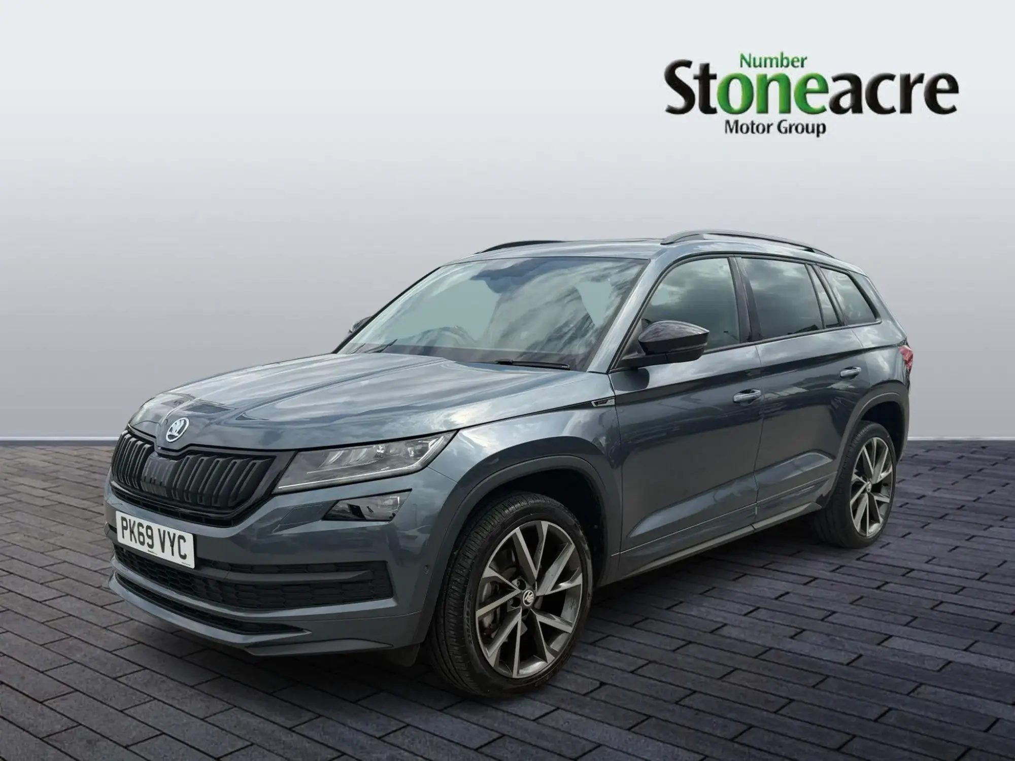 Skoda Kodiaq 2.0 TSI SportLine DSG 4WD Euro 6 (s/s) 5dr (7 Seat) PK69VYC Image 3