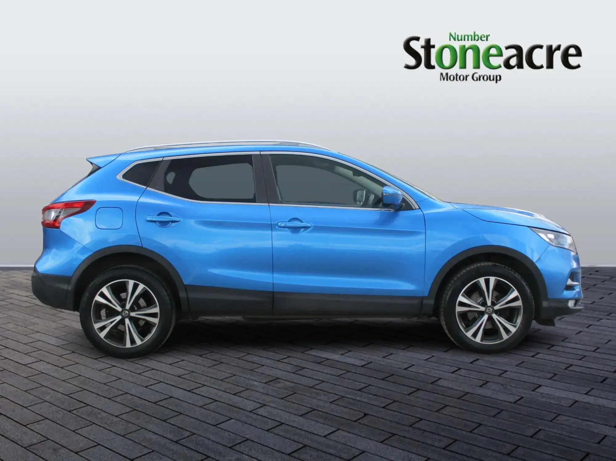 Nissan Qashqai 1.5 dCi N-Connecta 5dr ND18EXR Image 2