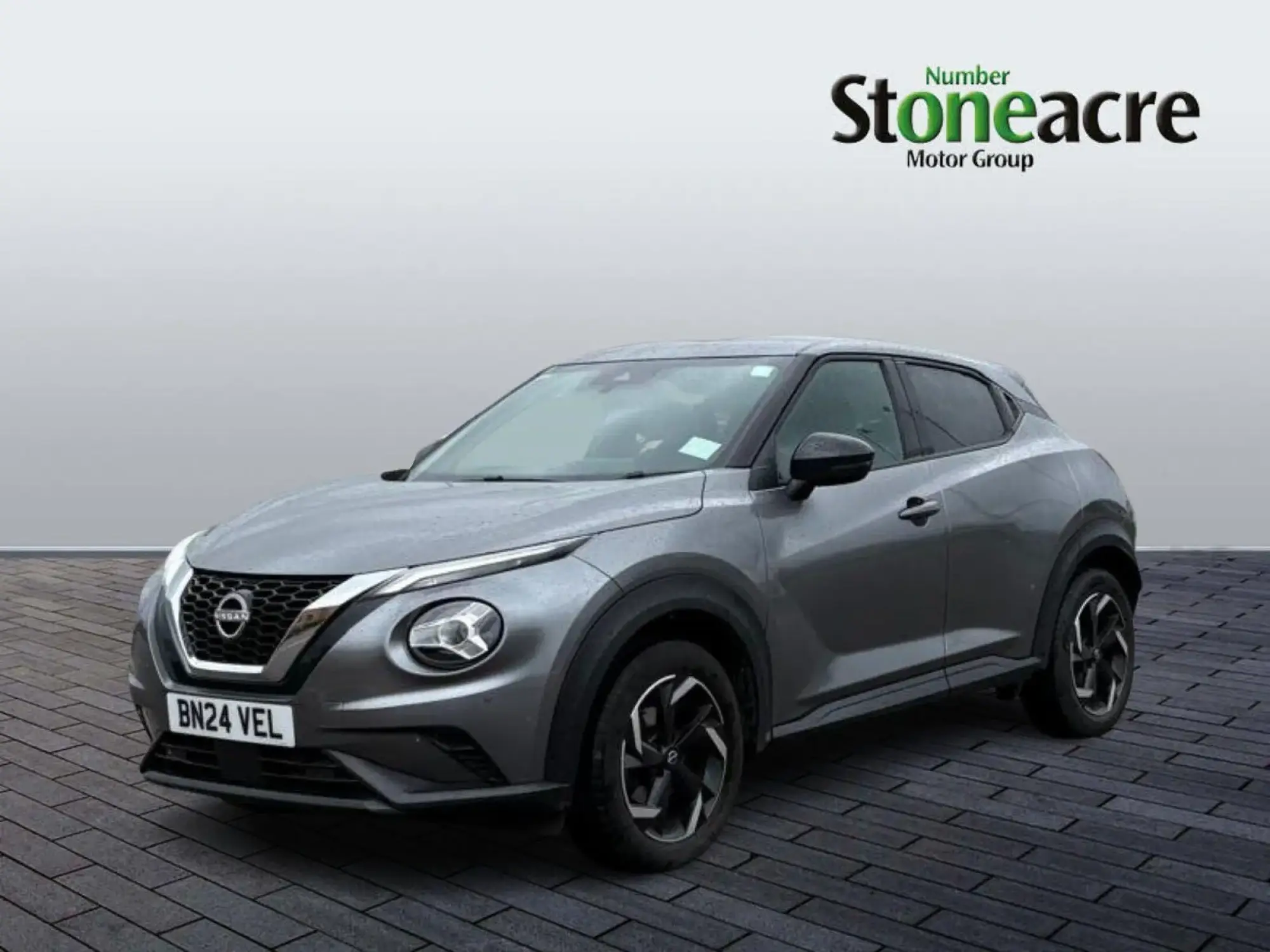 Nissan Juke 1.0 DiG-T N-Connecta 5dr BN24VEL Image 3