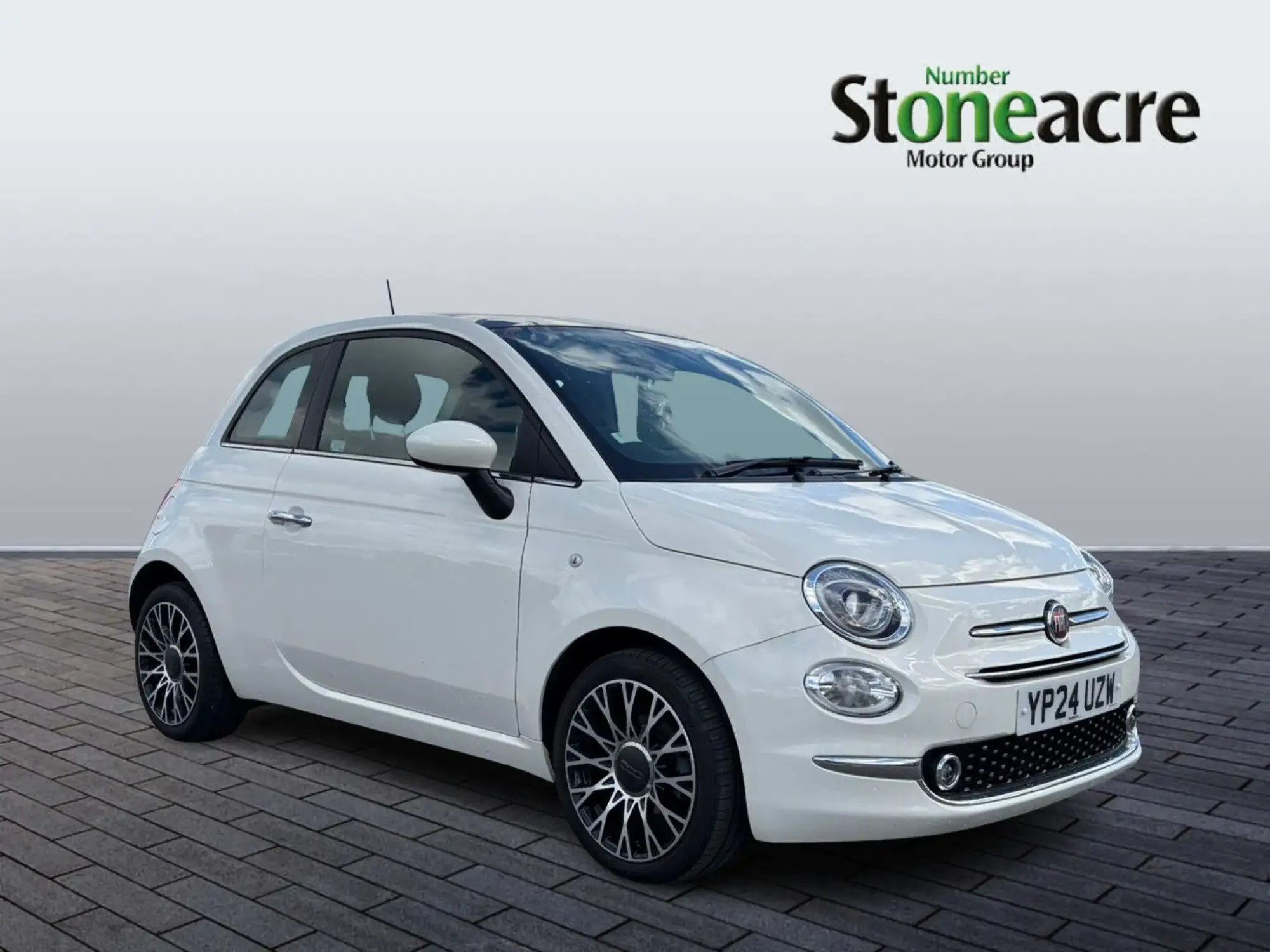 Fiat 500 1.0 MHEV Top Euro 6 (s/s) 3dr YP24UZW Image 1