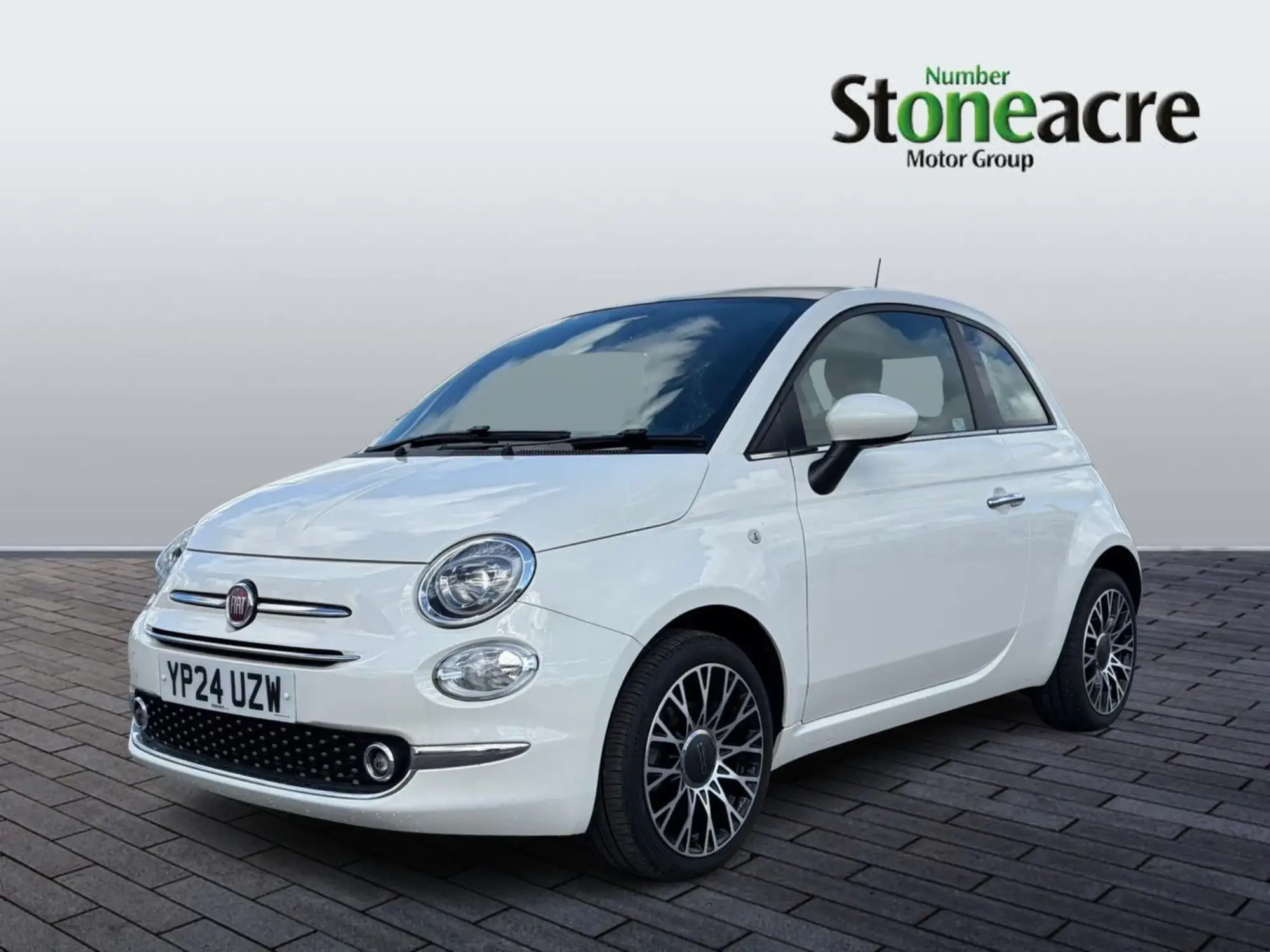 Fiat 500 1.0 MHEV Top Euro 6 (s/s) 3dr YP24UZW Image 3