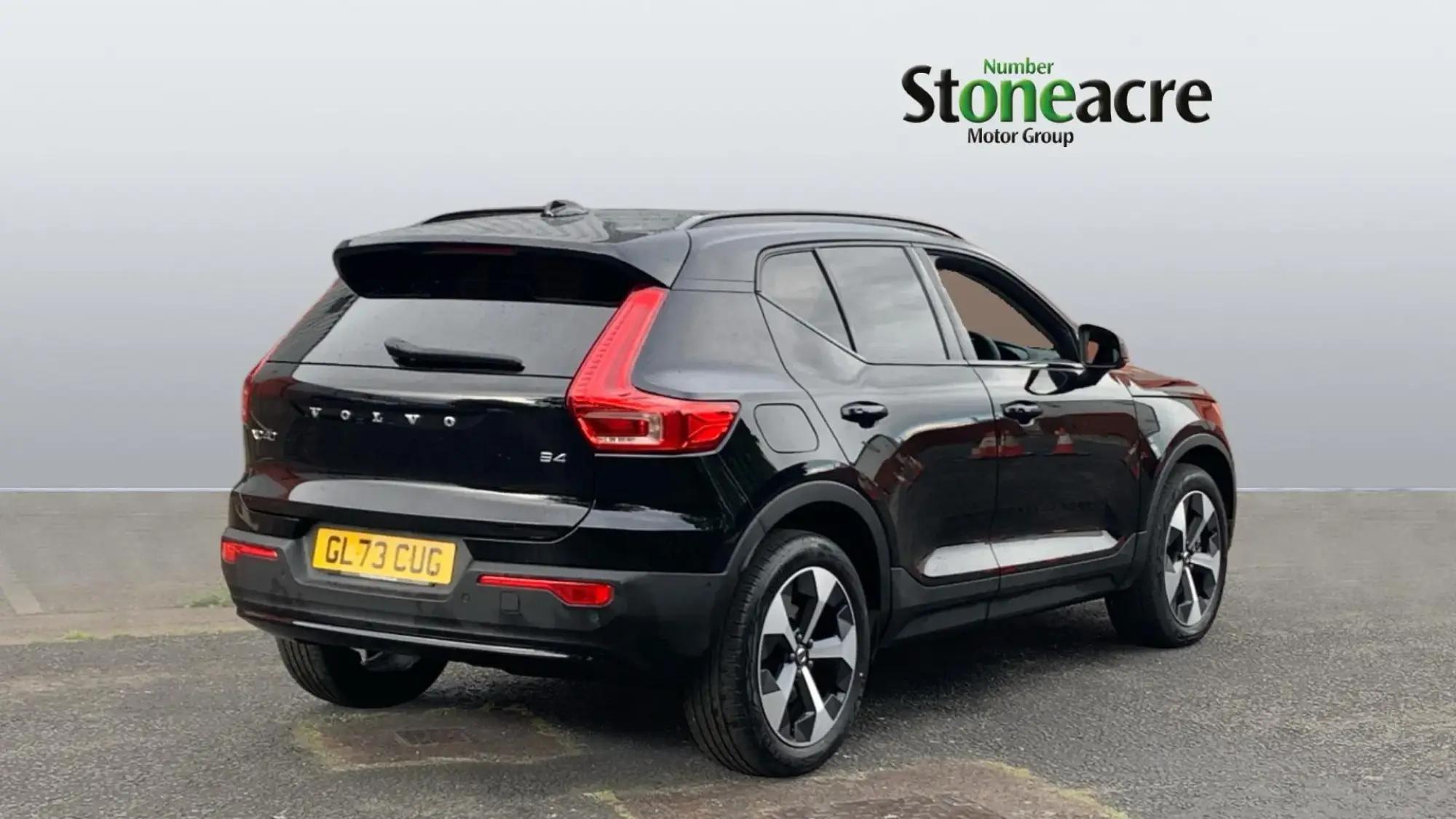 Volvo XC40 2.0 B4P Ultimate Dark 5dr Auto GL73CUG Image 2
