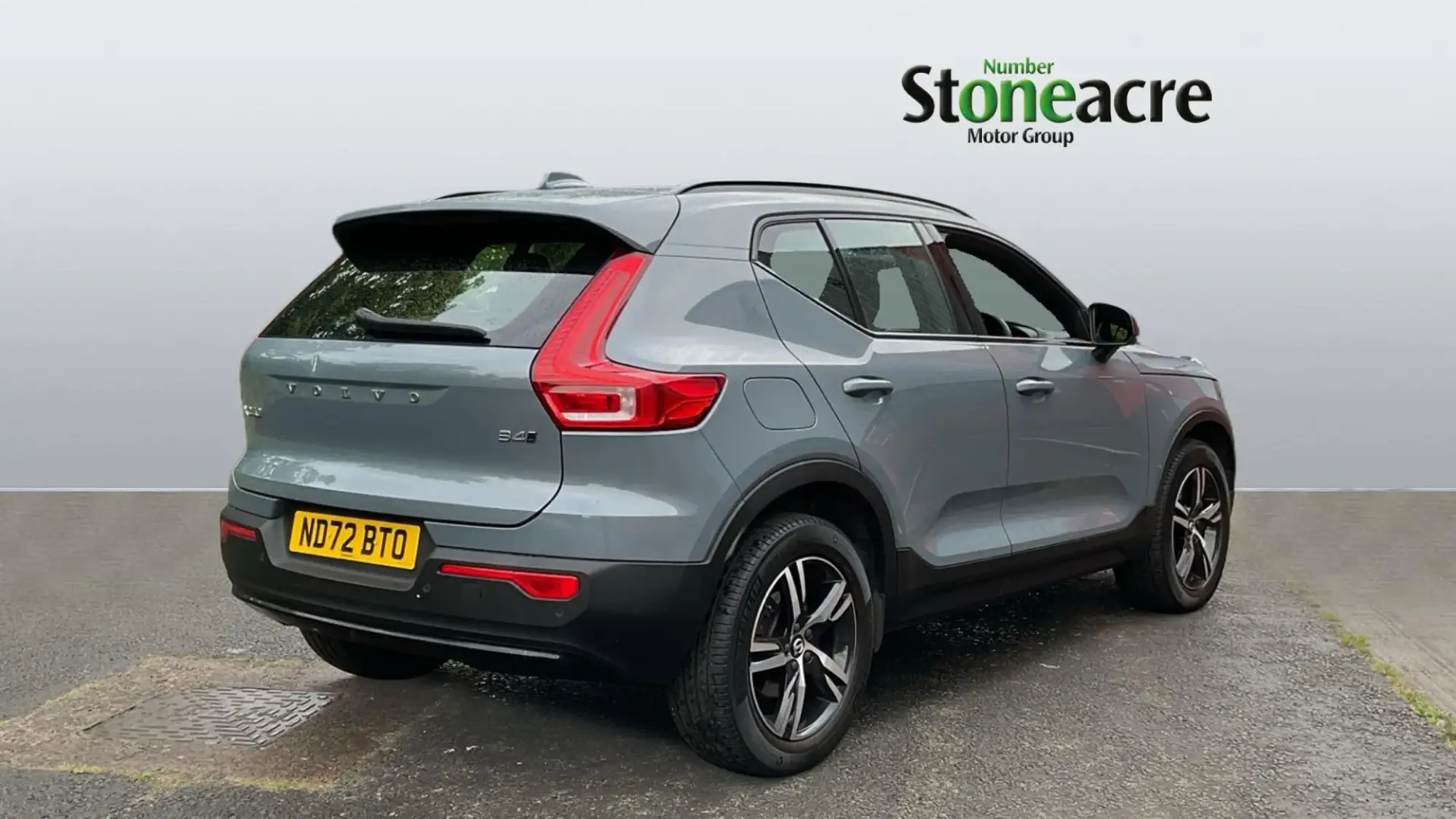 Volvo XC40 2.0 B4 MHEV Plus DCT Auto AWD Euro 6 (s/s) 5dr ND72BTO Image 2