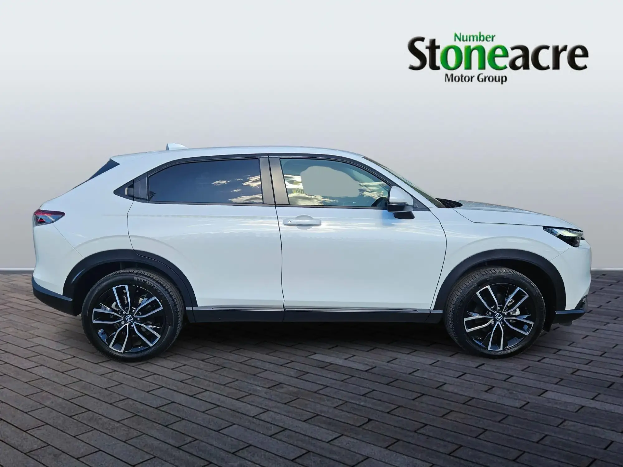 Honda HR-V Hybrid 1.5 h i-MMD Elegance CVT Euro 6 (s/s) 5dr SC25EKH Image 2