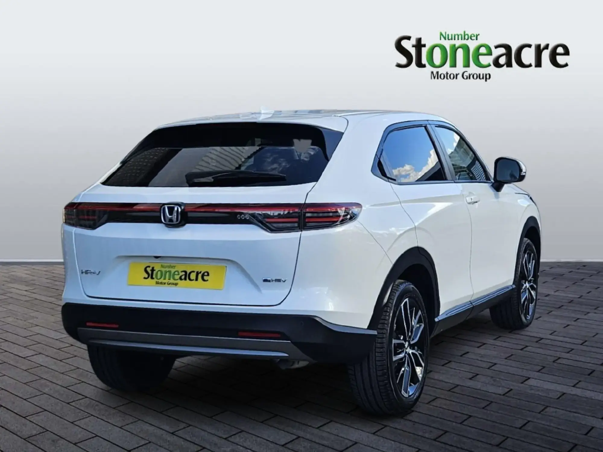 Honda HR-V Hybrid 1.5 h i-MMD Elegance CVT Euro 6 (s/s) 5dr SC25EKH Image 3