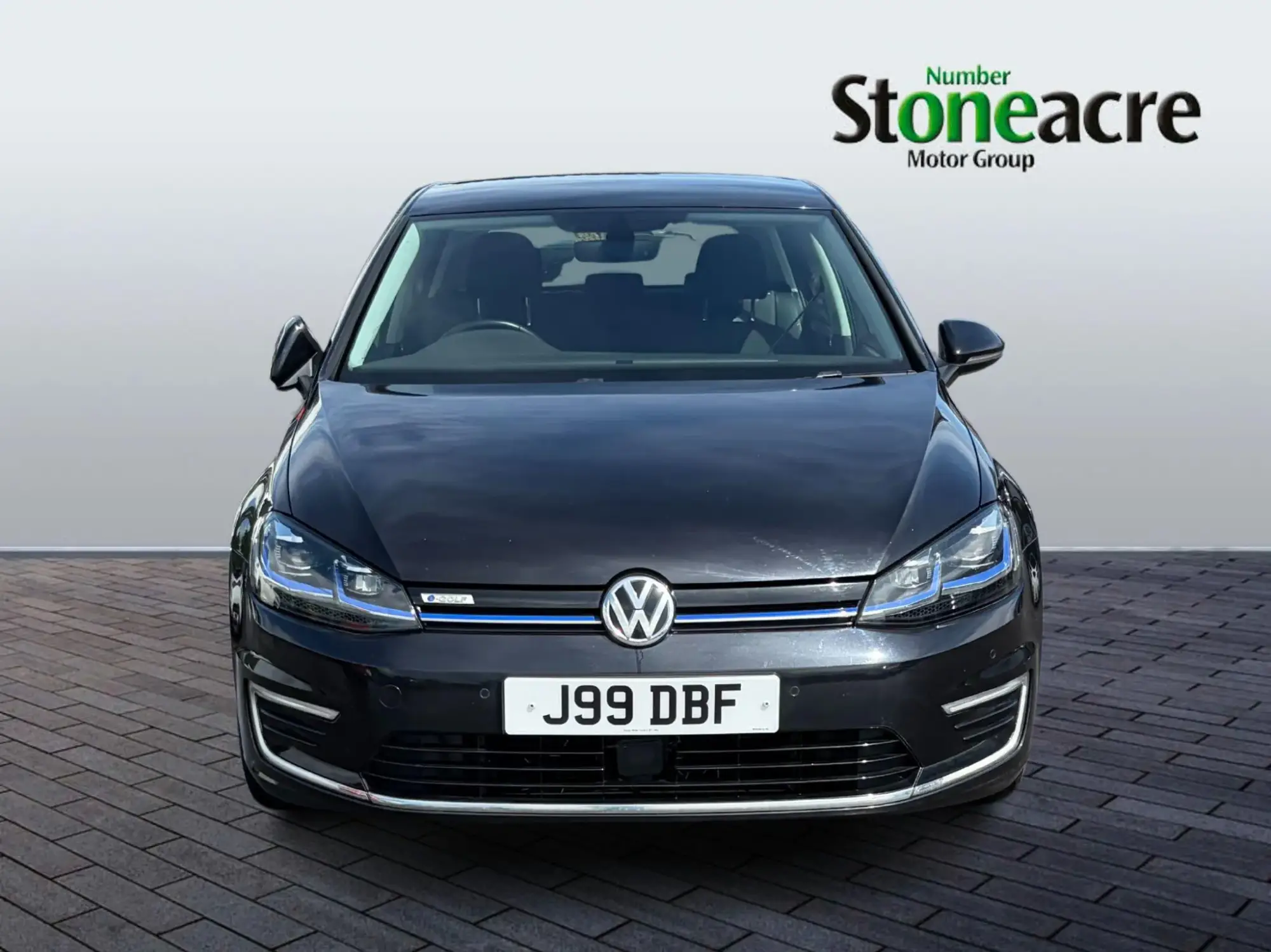 Volkswagen e-Golf 35.8kWh e-Golf Auto 5dr FG69SYY Image 2