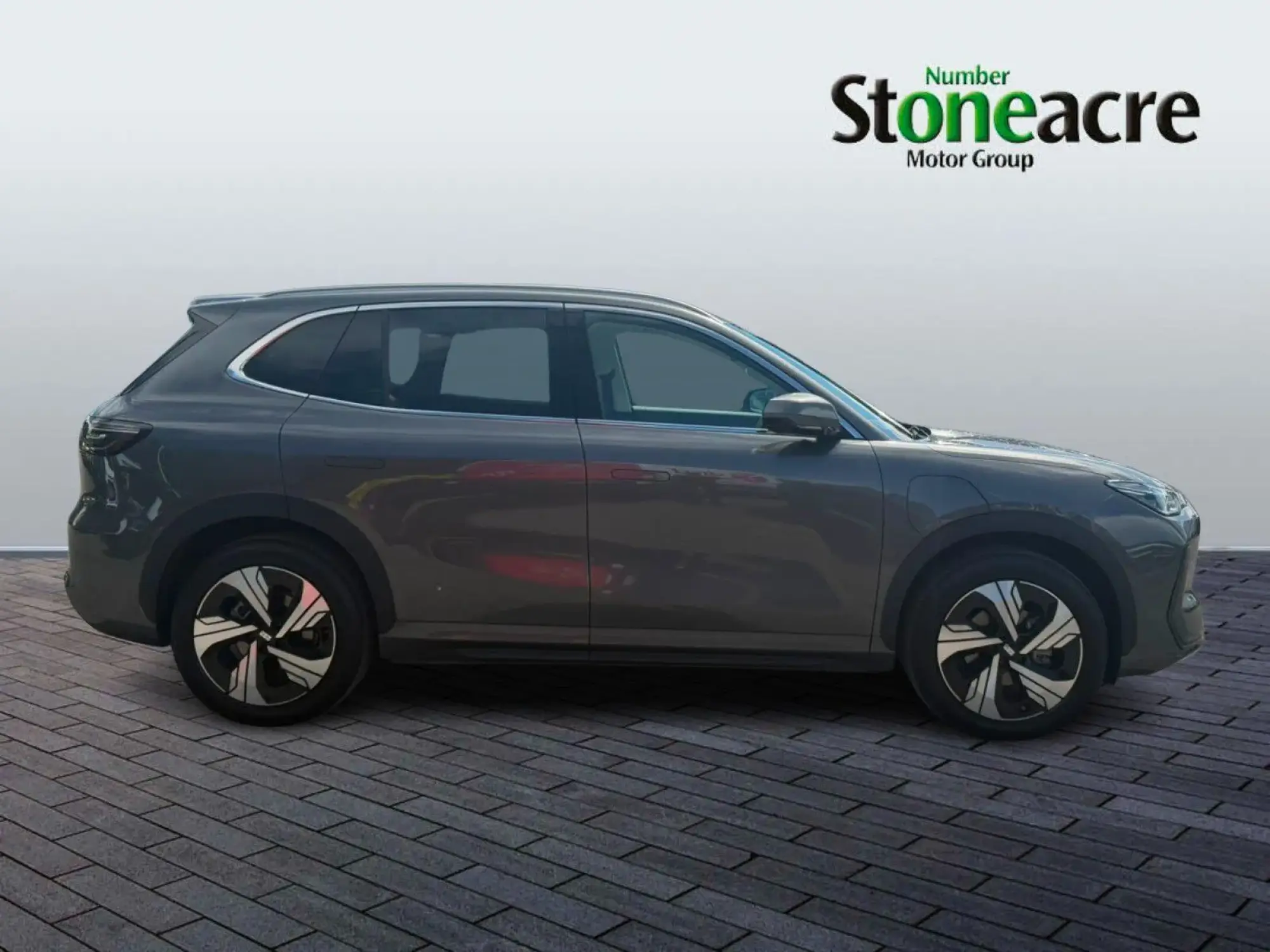 Geely EX5 60.22kWh Pro Auto 5dr YG26BNX Image 2