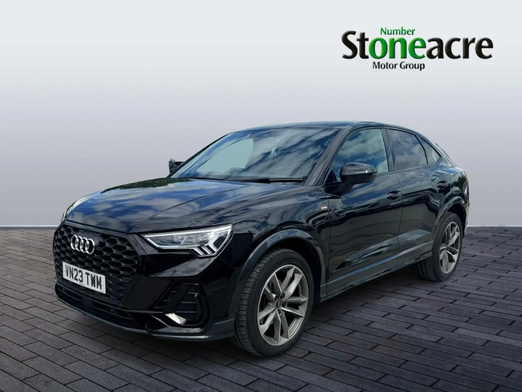 Audi Q3 Image 6