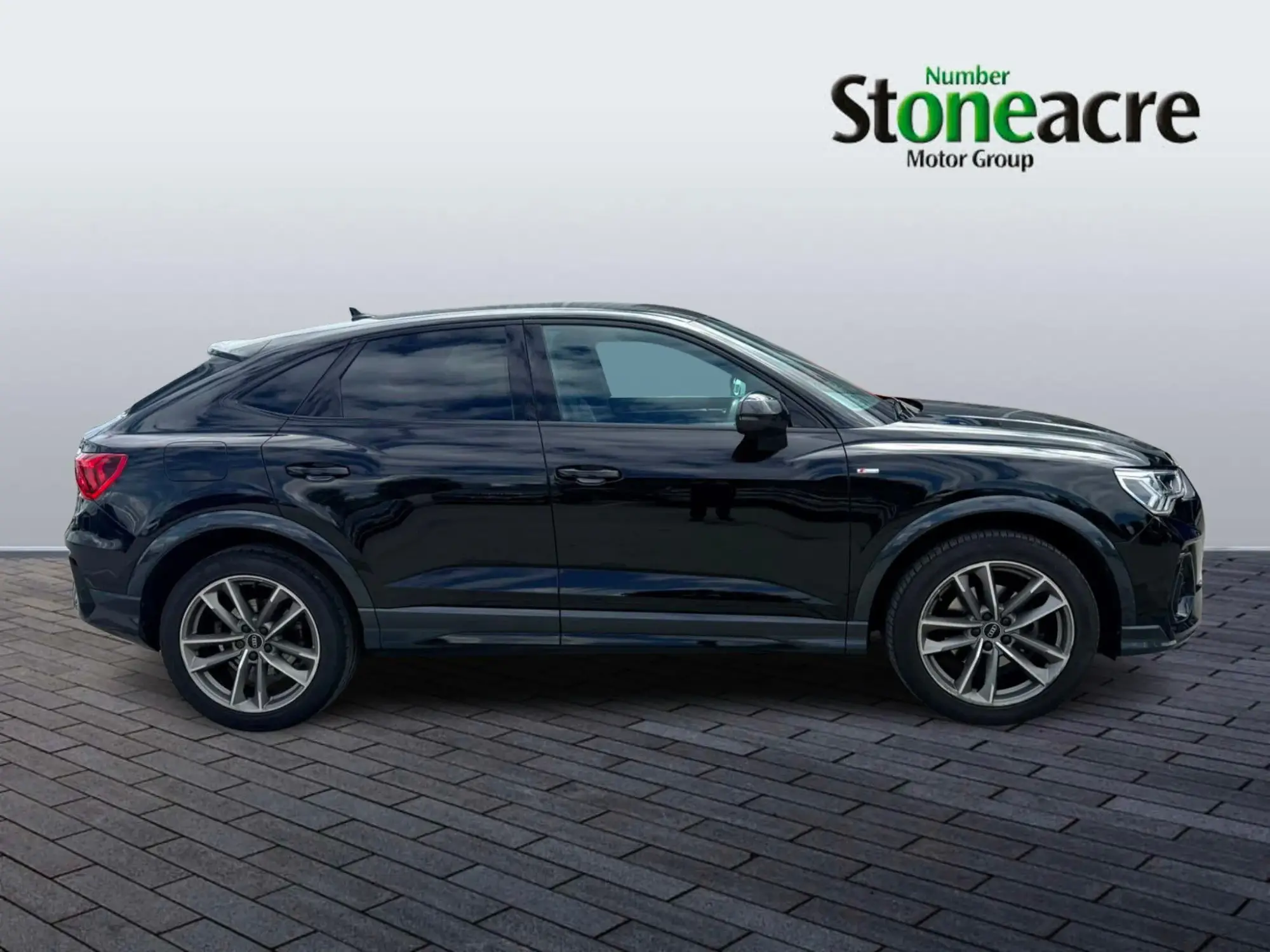 Audi Q3 Image 7