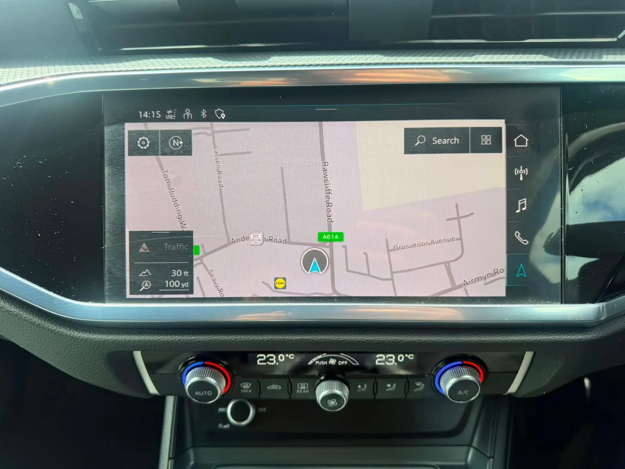 Audi Q3 Image 22