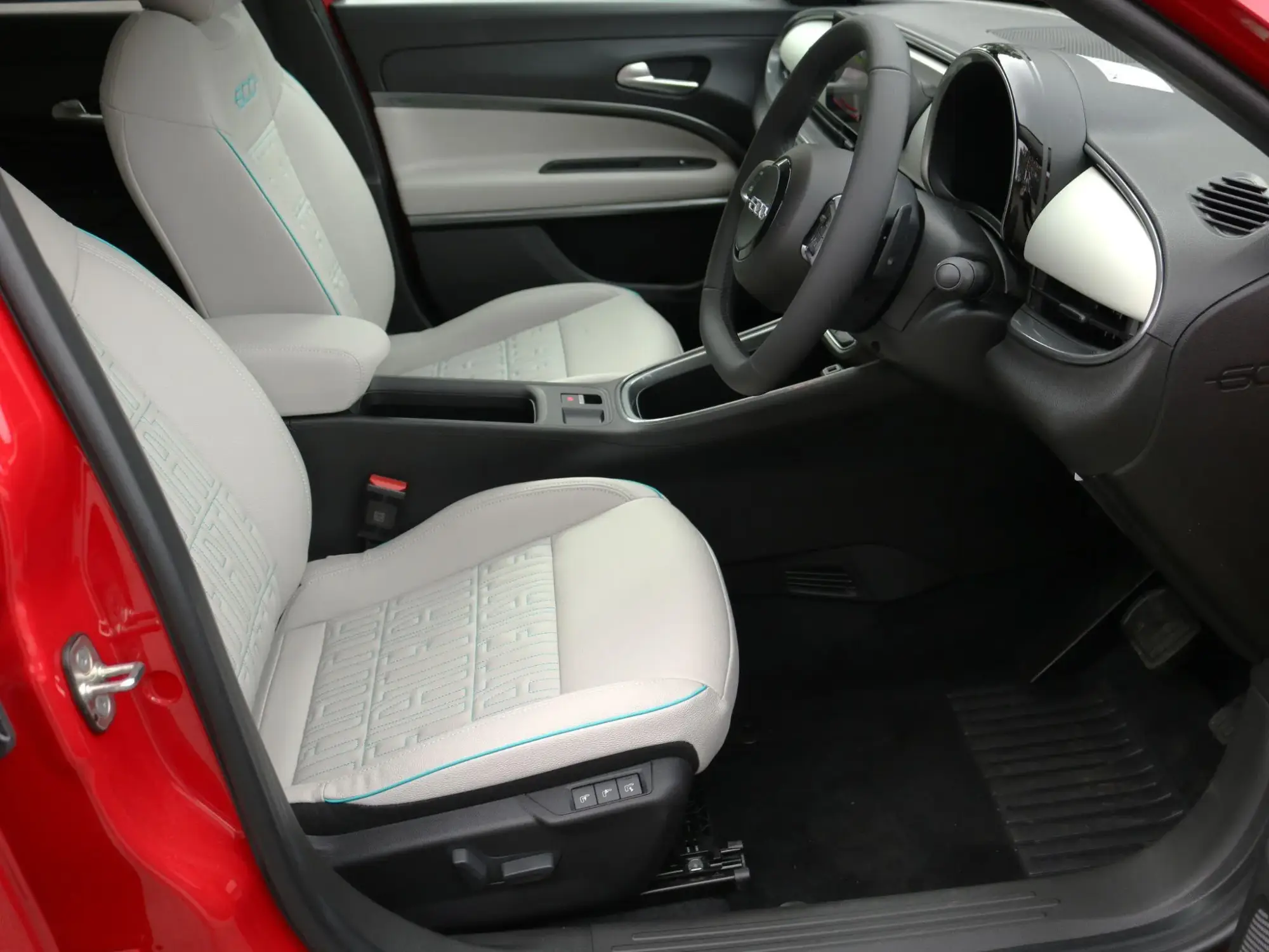 Fiat 600 Petrol Image 15