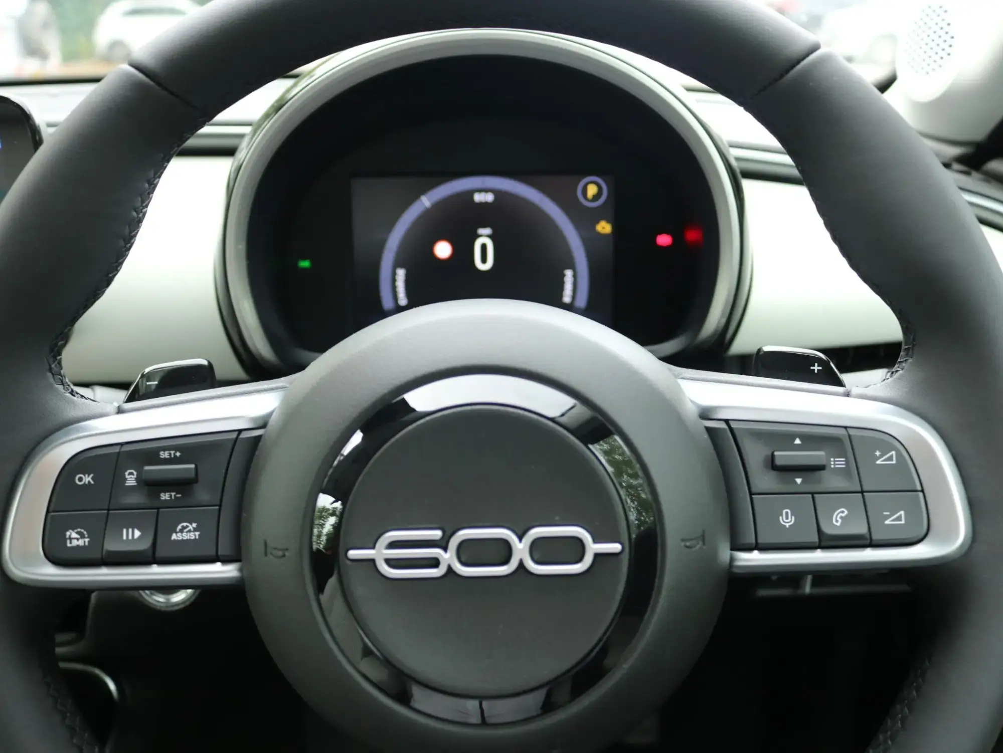 Fiat 600 Petrol Image 19