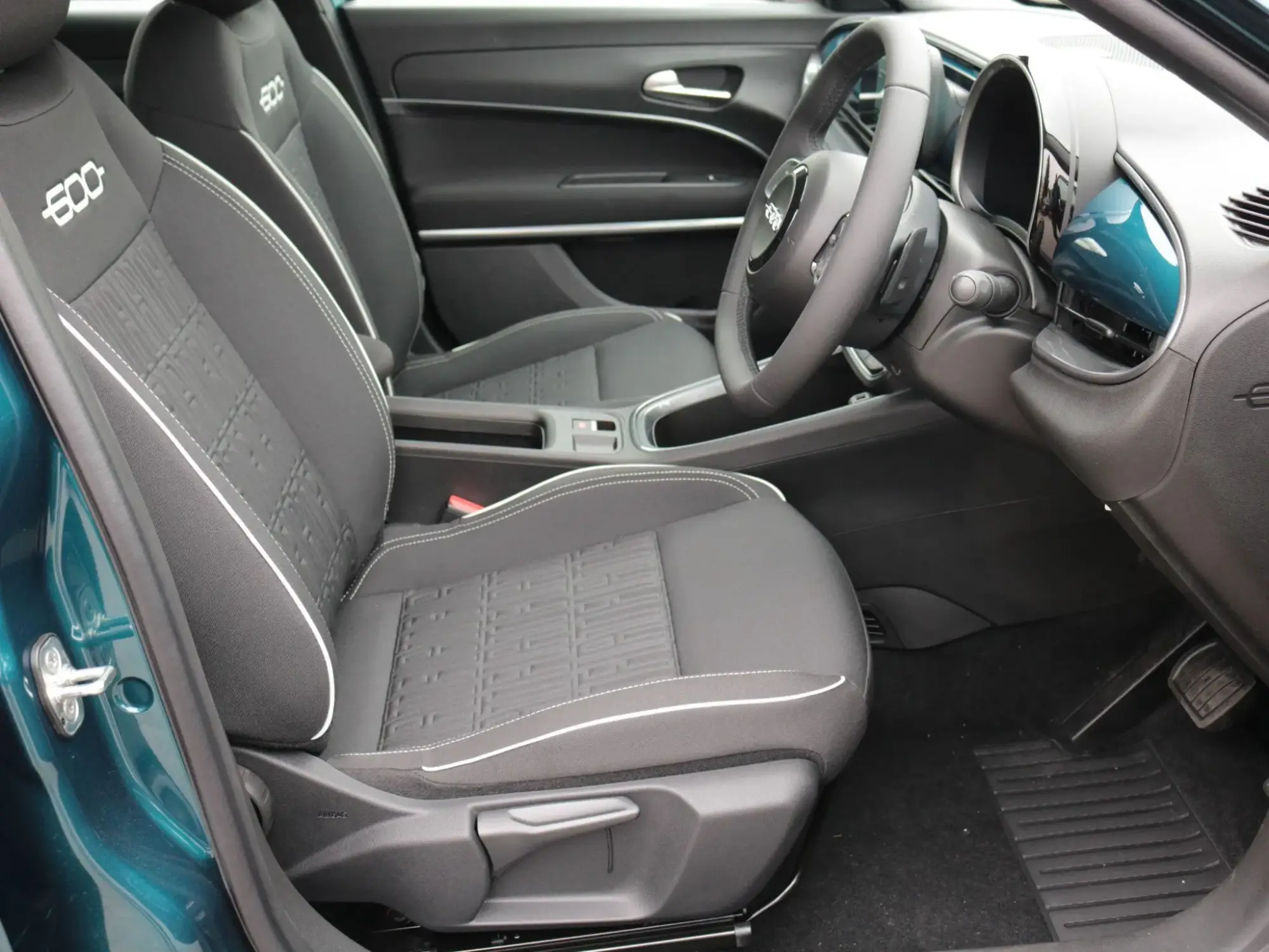 Fiat 600 Petrol Image 15 Fiat 600 Petrol Image 15