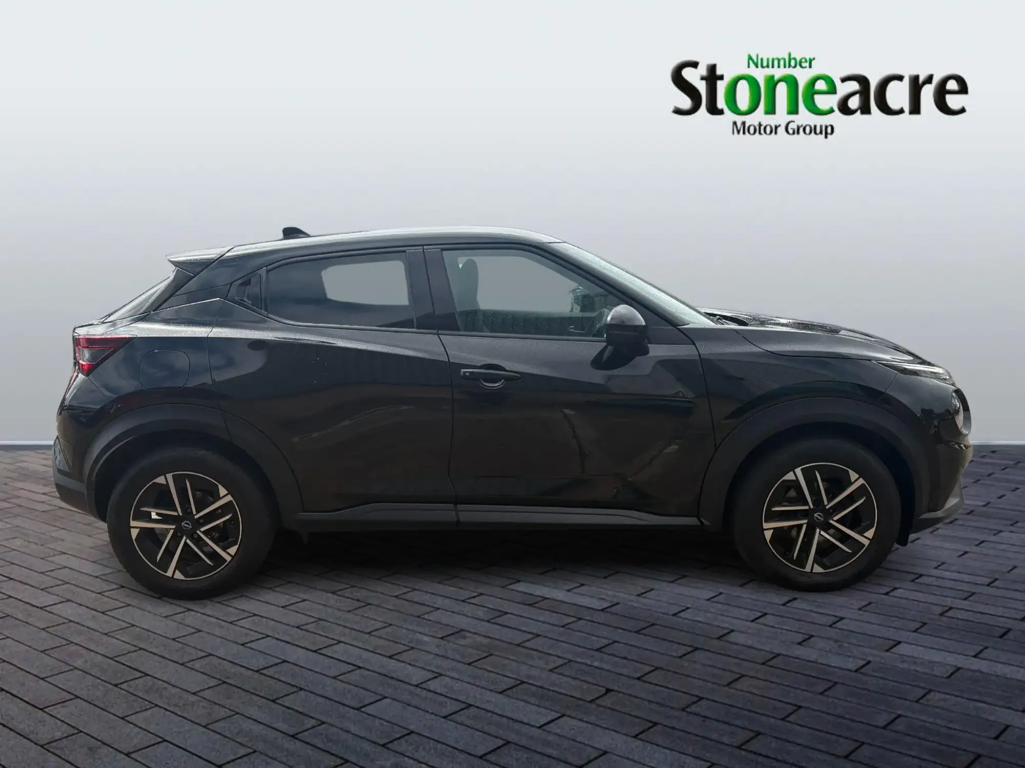 Nissan Juke Image 2