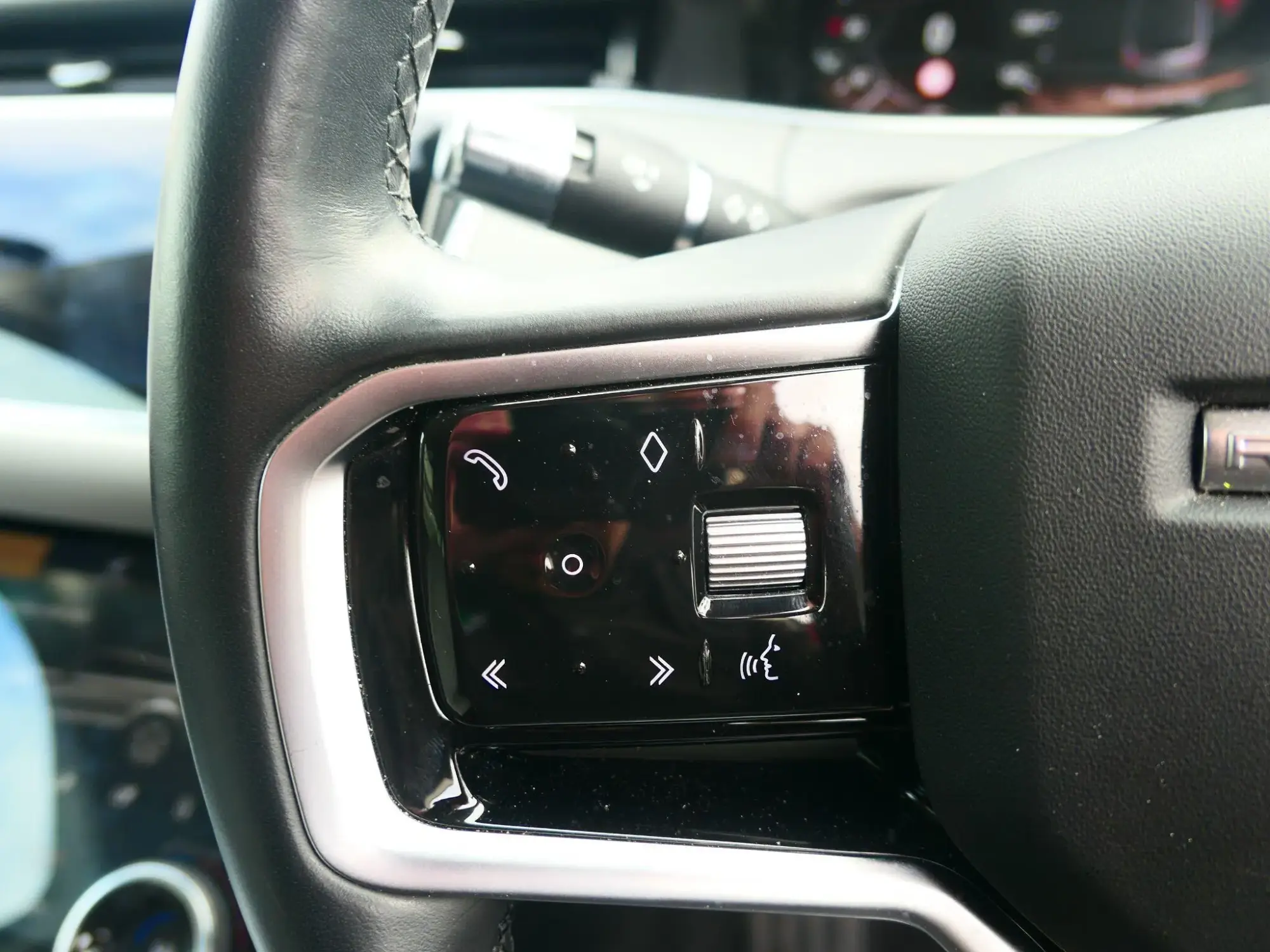 Land Rover Range Rover Evoque Image 17 Land Rover Range Rover Evoque Image 17