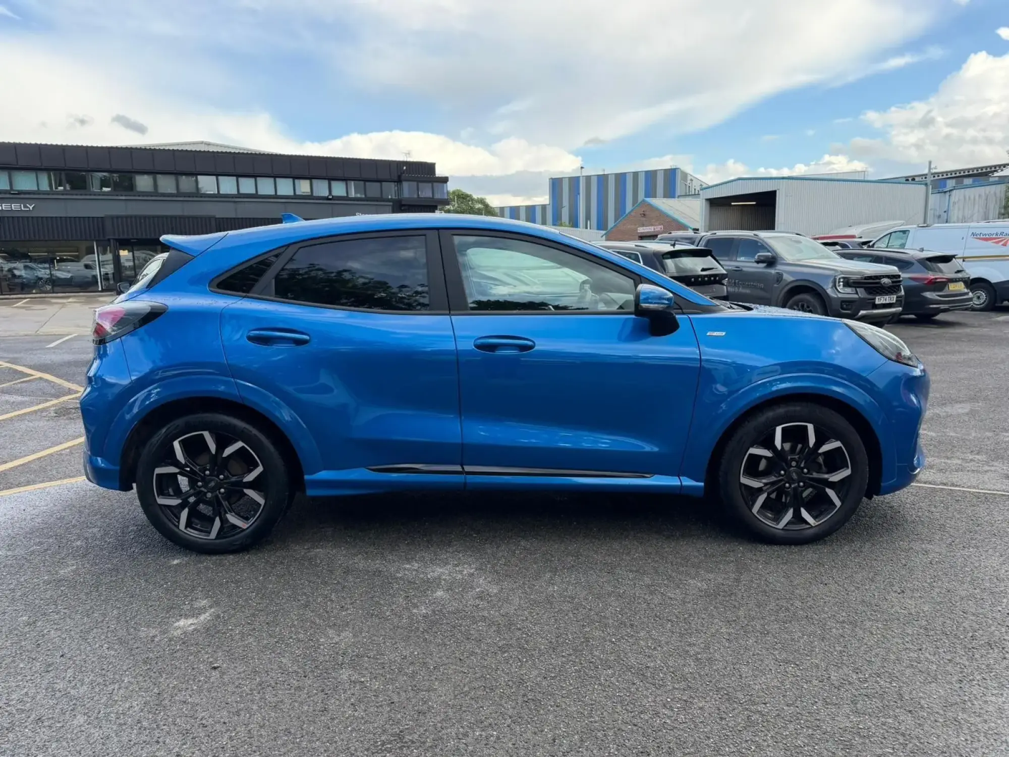 Ford Puma 1.0 EcoBoost Hybrid mHEV ST-Line X 5dr YJ23ENB Image 2