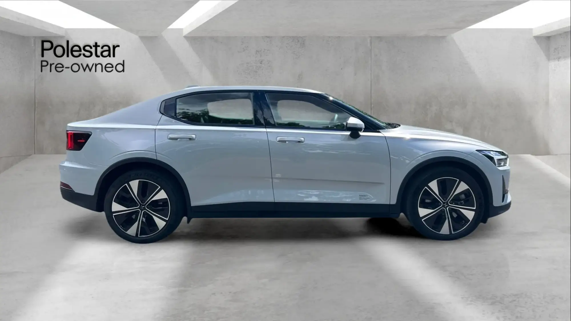 Polestar 2 Single Motor 69kWh Standard Range Fastback Auto FWD 5dr OV23HVW Image 2