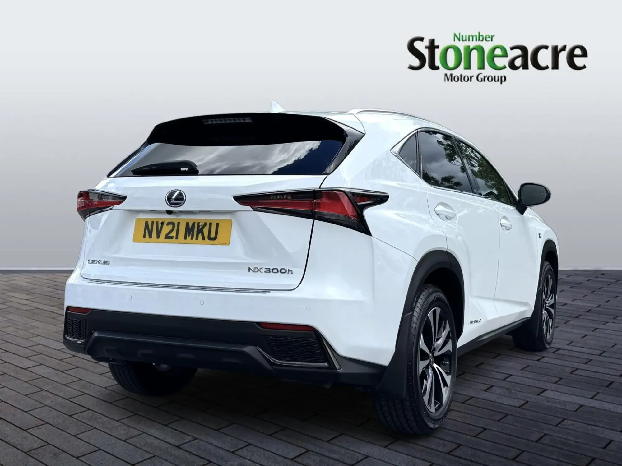 Lexus NX Self-Charging Hybrid 300h 2.5 F-Sport 5dr CVT [Premium Pack/Leather] NV21MKU Image 3