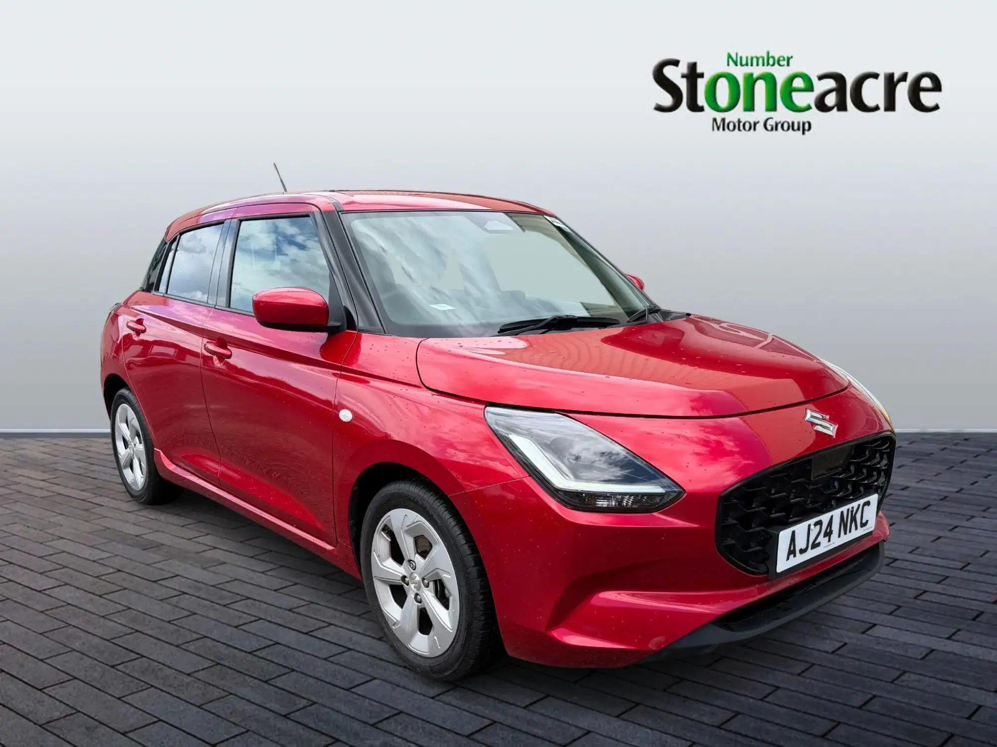 Suzuki Swift Image 1 Suzuki Swift Image 1