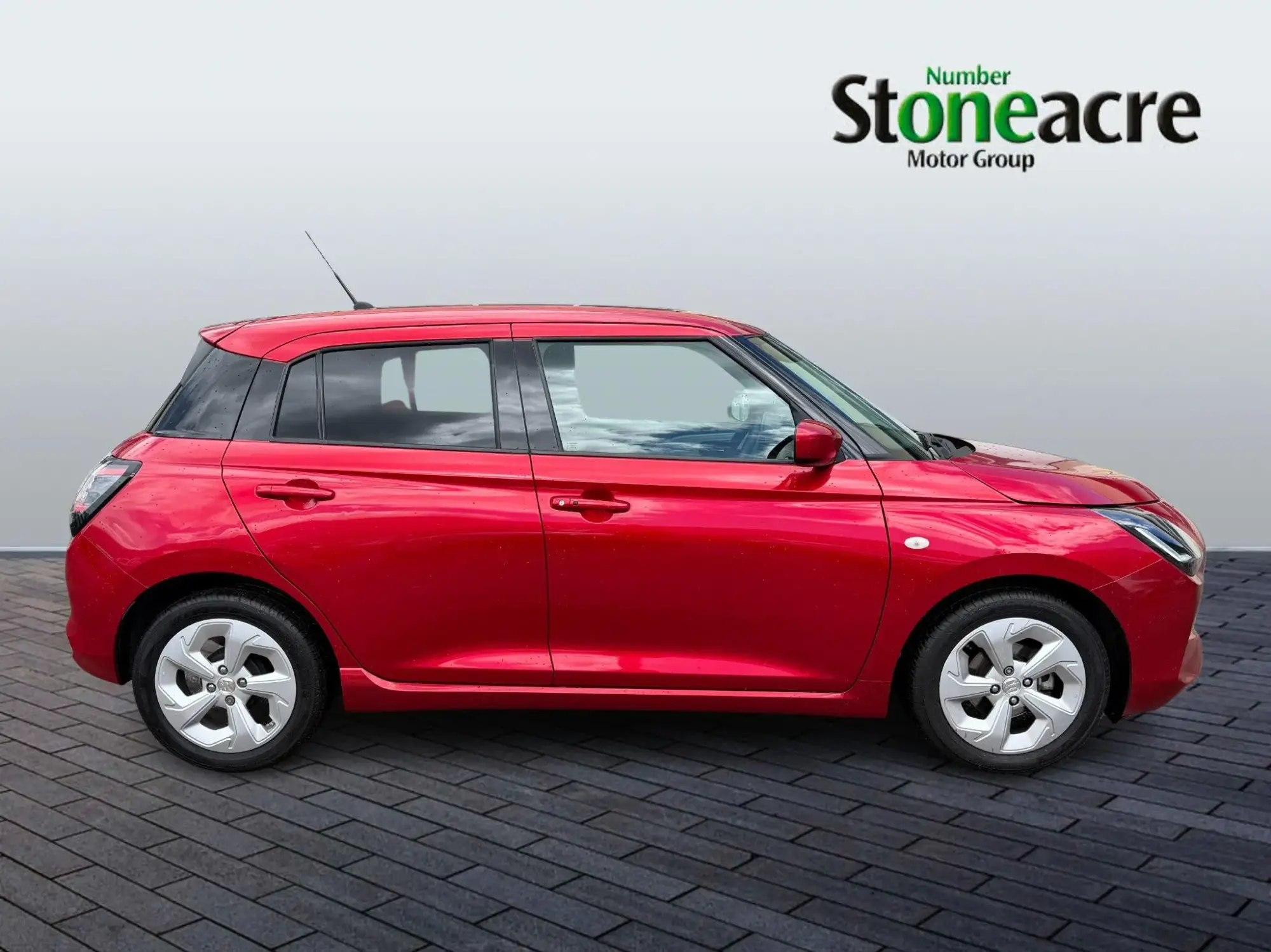 Suzuki Swift Image 2