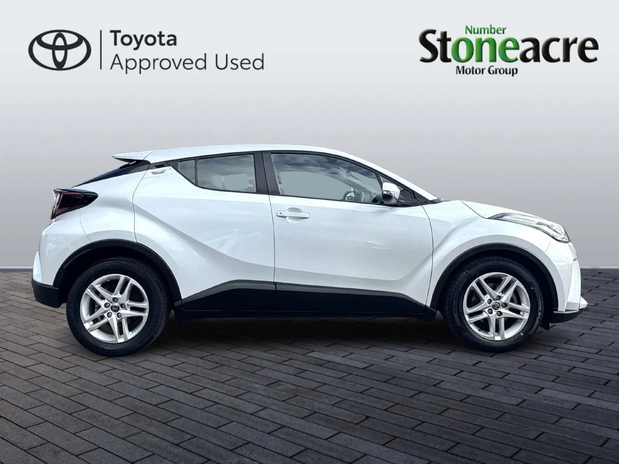 Toyota C-HR Self-Charging Hybrid Image 2