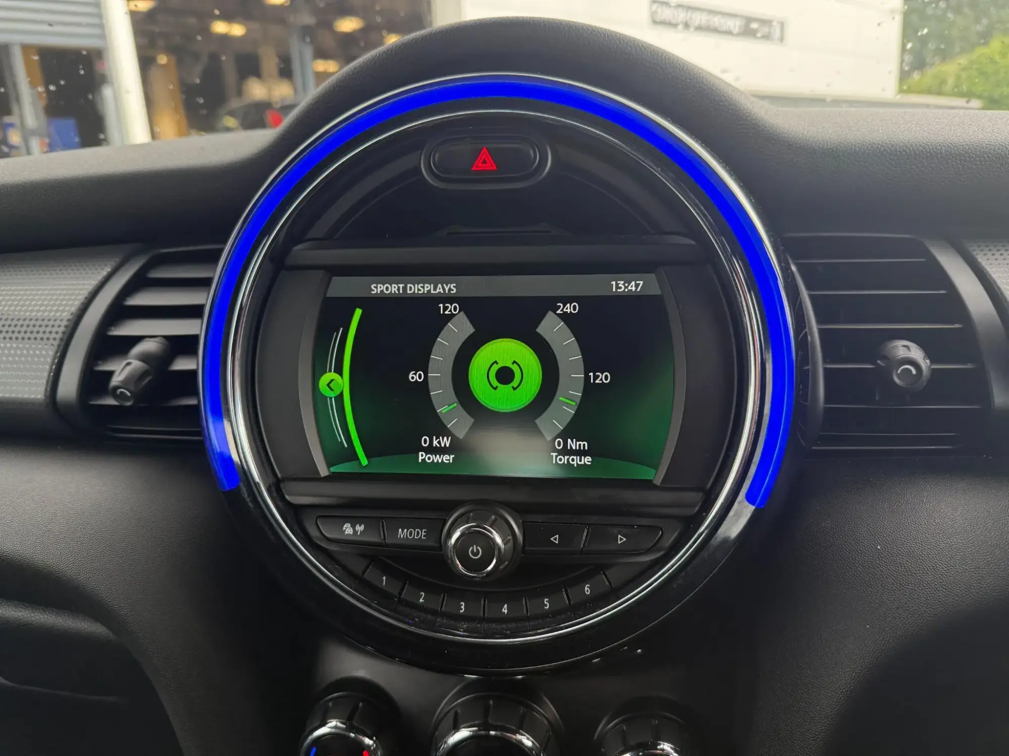 MINI Hatch Image 19