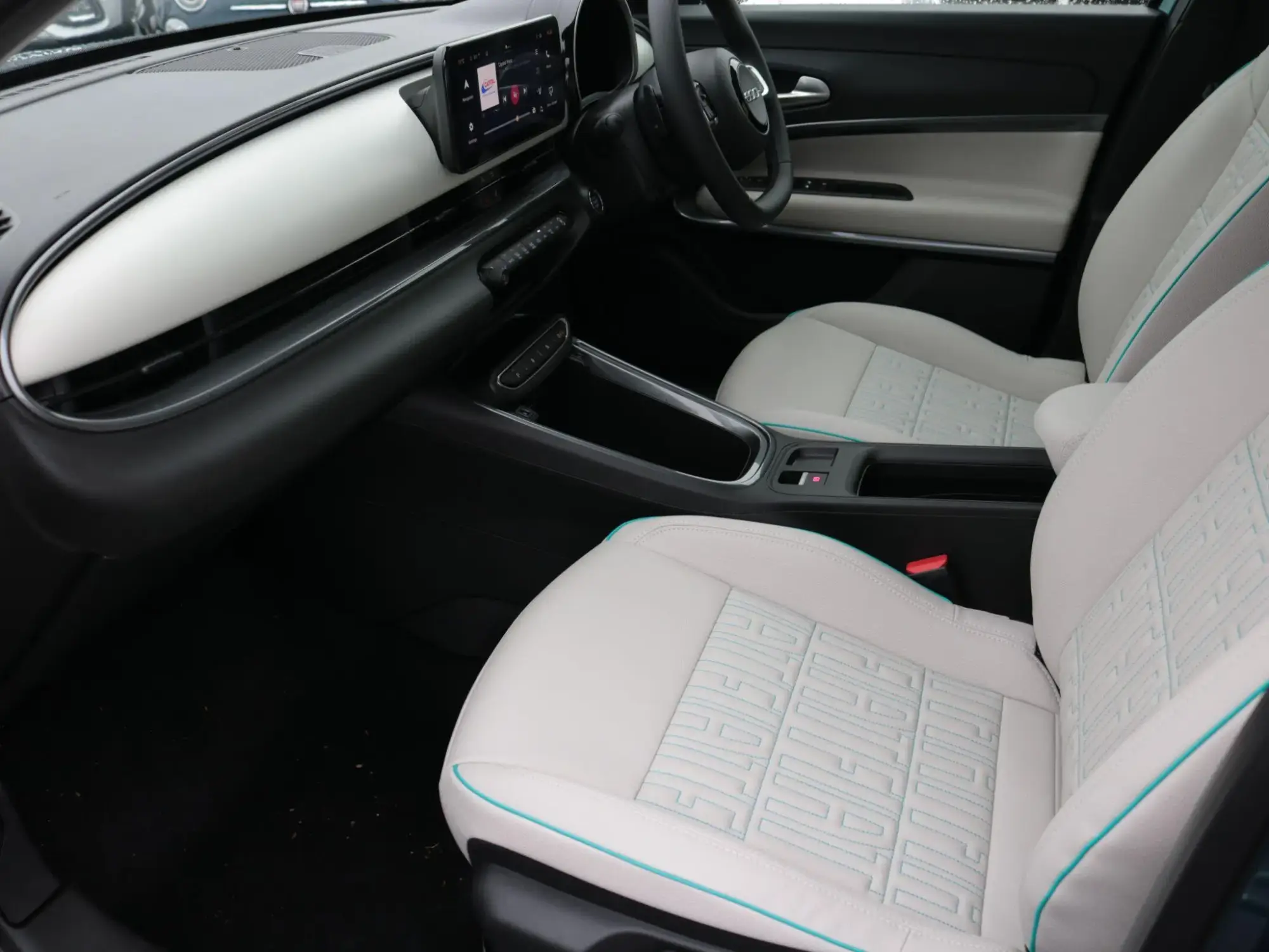 Fiat 600 Petrol Image 18