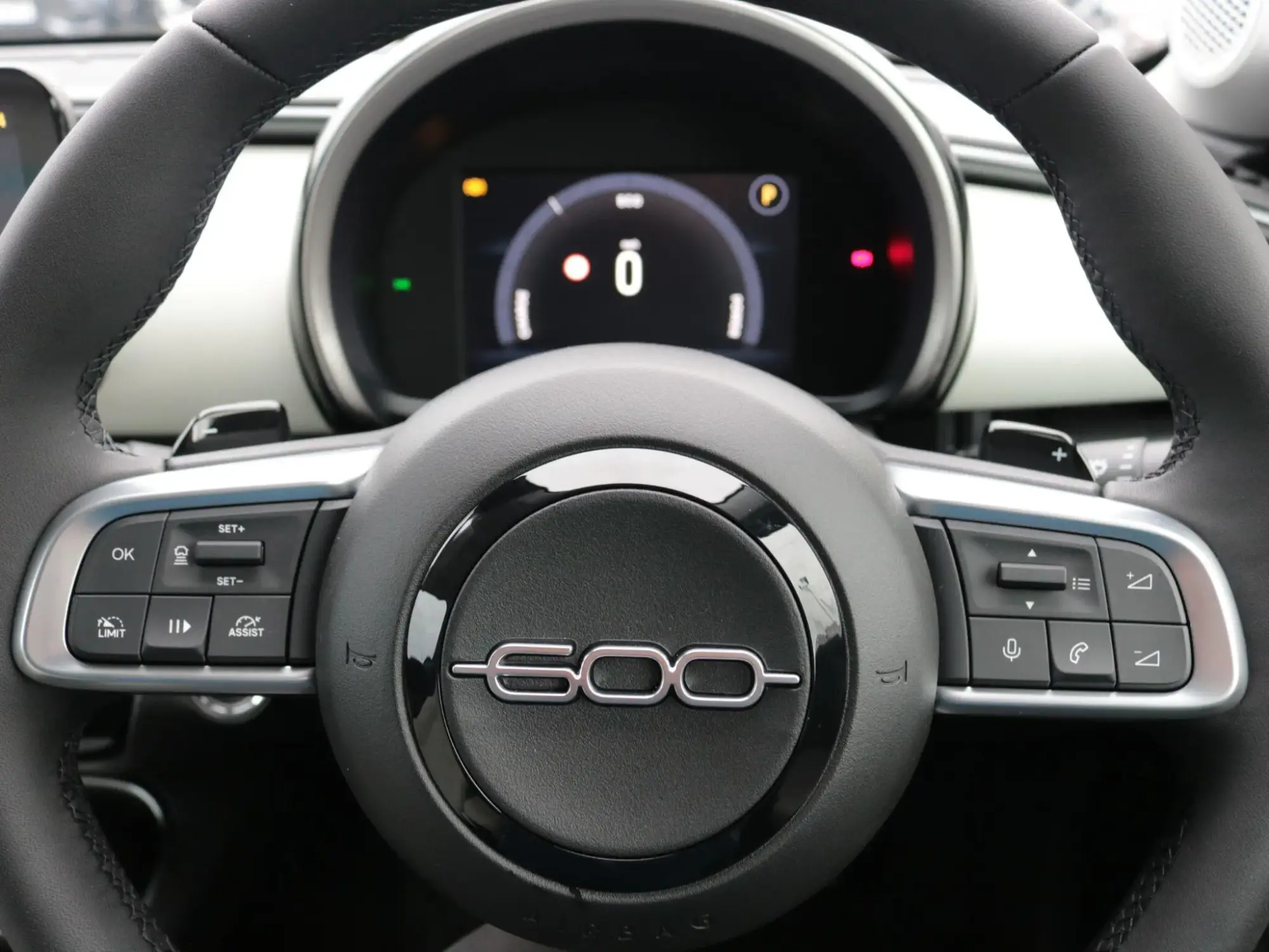 Fiat 600 Petrol Image 20