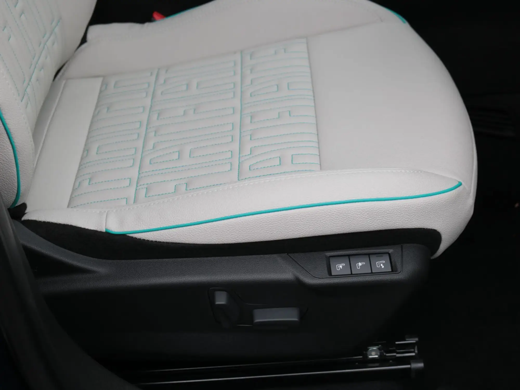 Fiat 600 Petrol Image 30