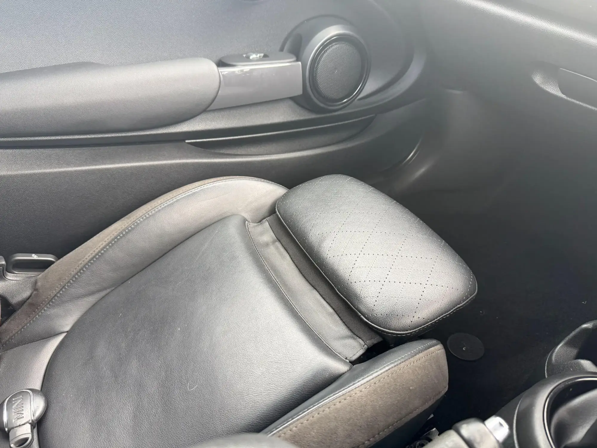 MINI Hatch Image 32
