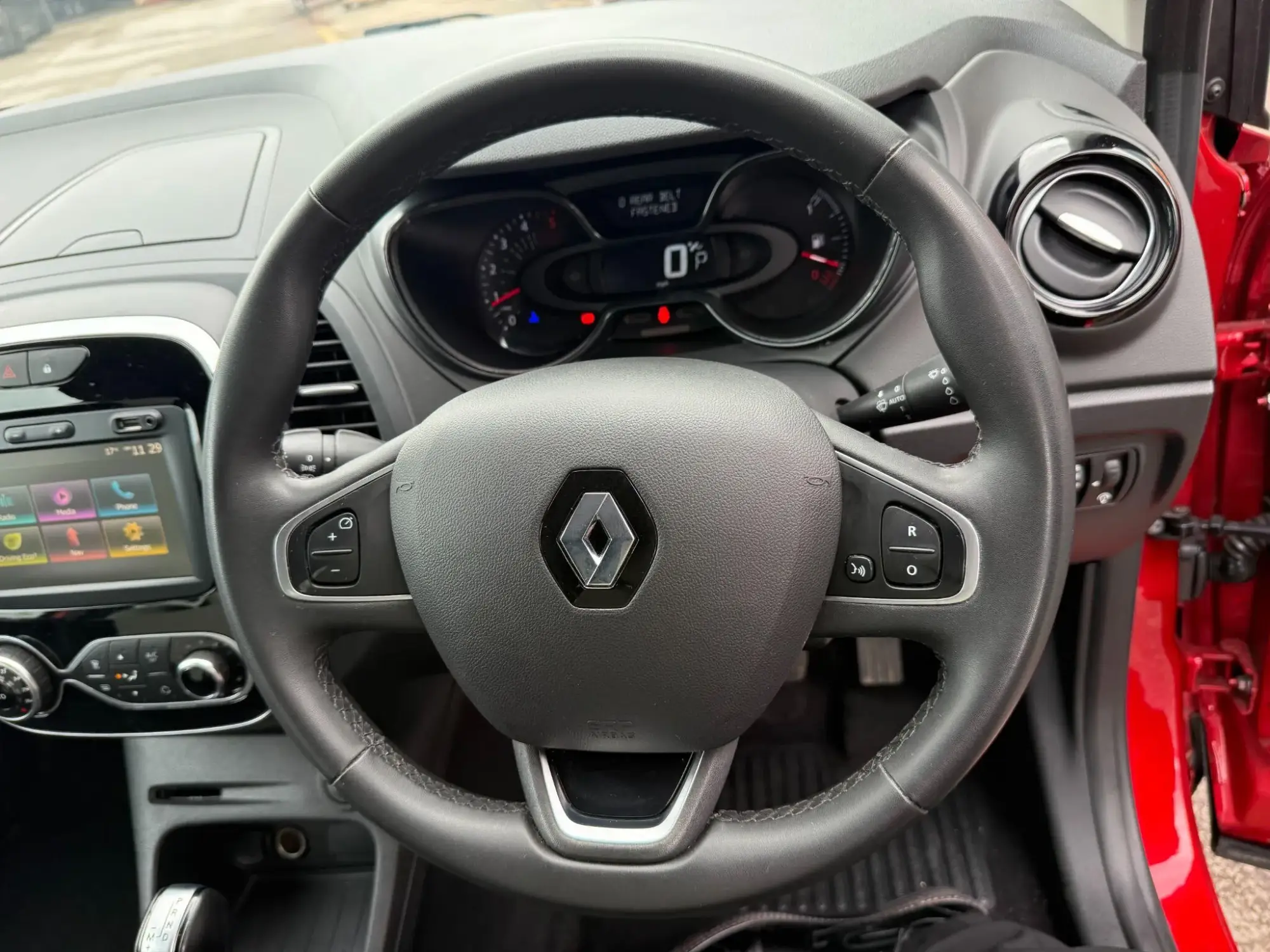 Renault Captur Image 37