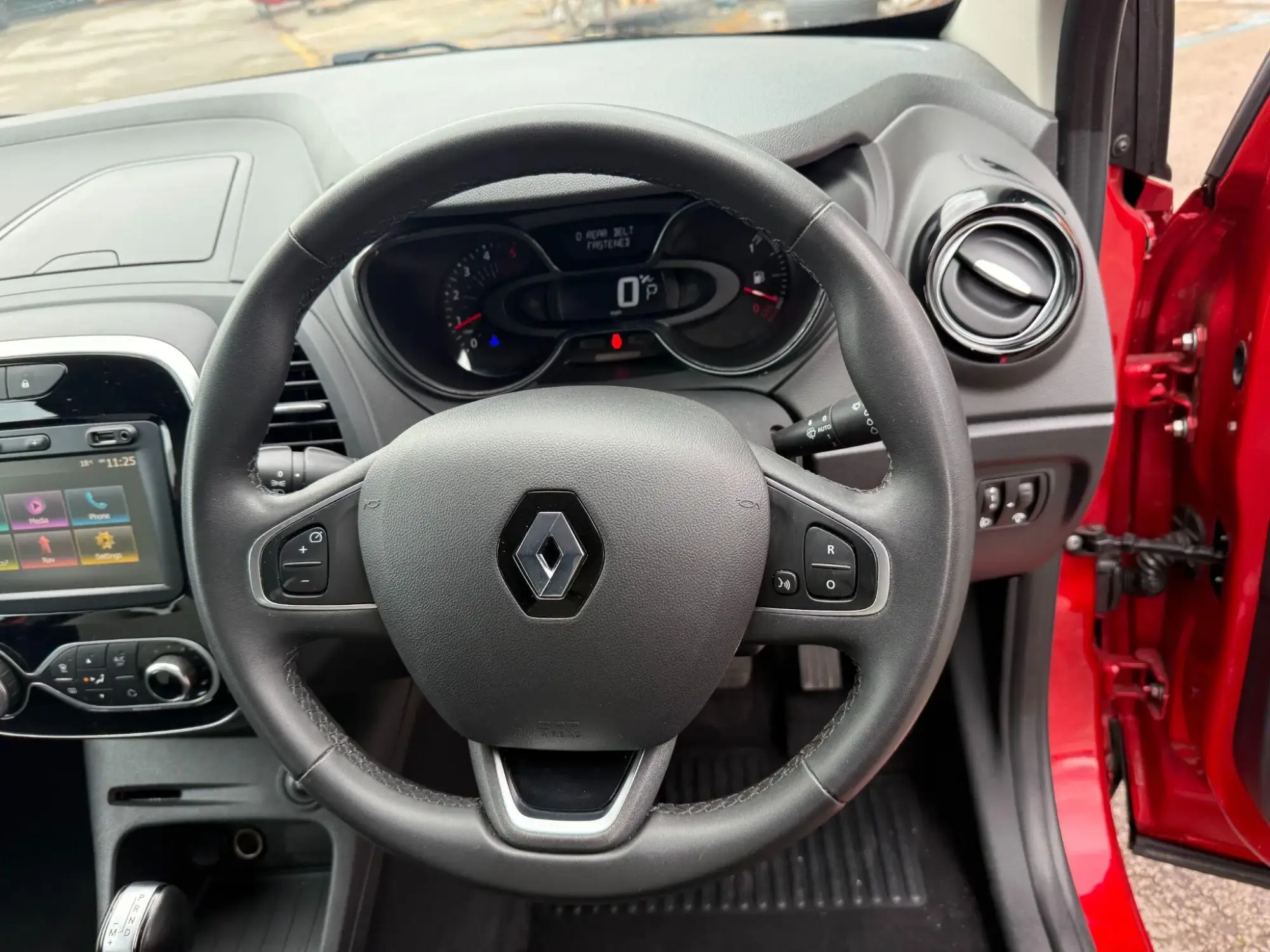 Renault Captur Image 38