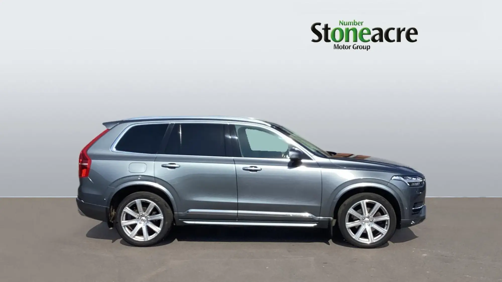 Volvo XC90 2.0 D5 PowerPulse Inscription Pro SUV 5dr Diesel Auto 4WD Euro 6 (s/s) (235 ps) KE18MVO Image 3