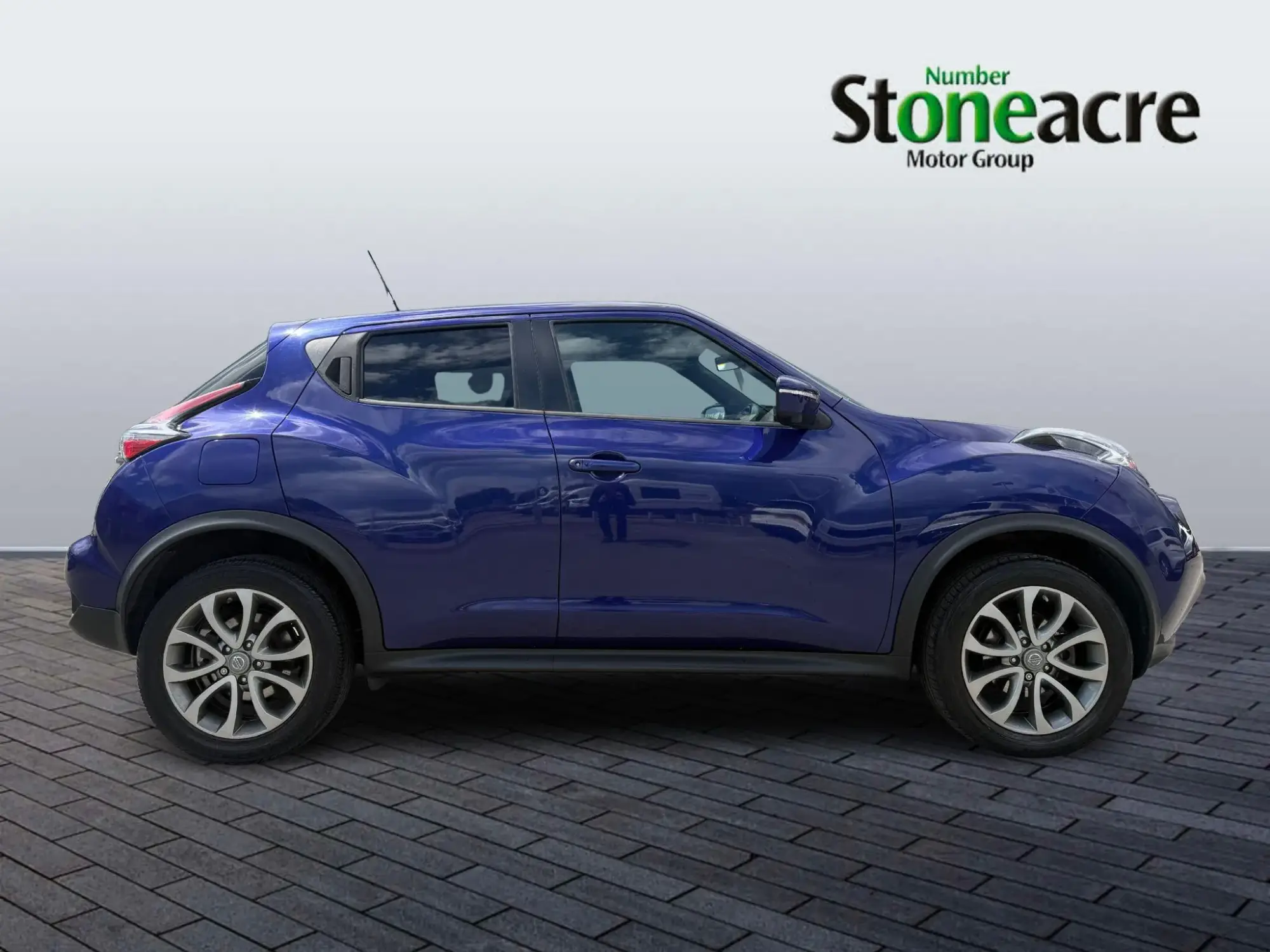 Nissan Juke 1.5 dCi Tekna 5dr BG64VGM Image 2