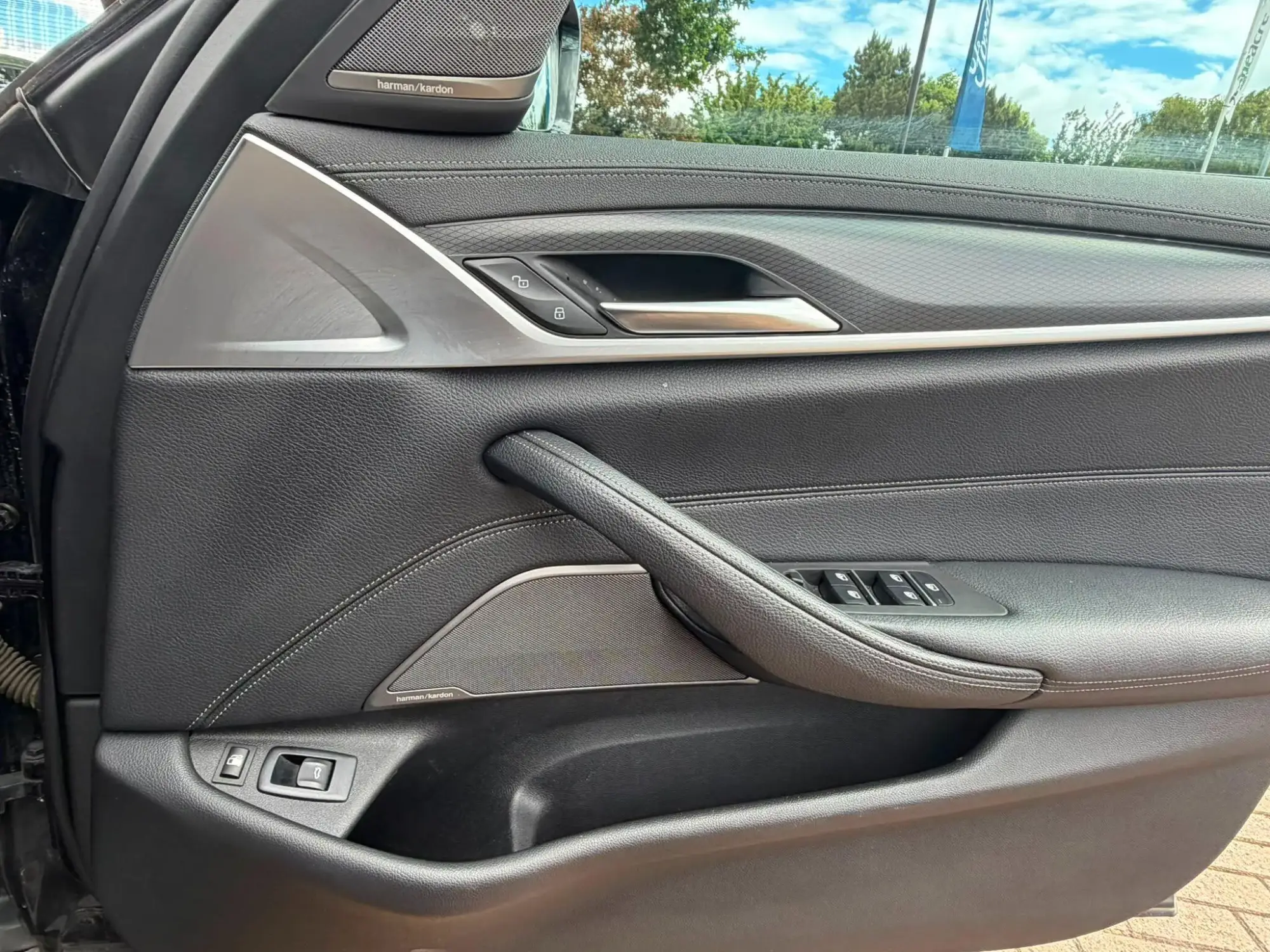 BMW 5 Series Image 20 BMW 5 Series Image 20