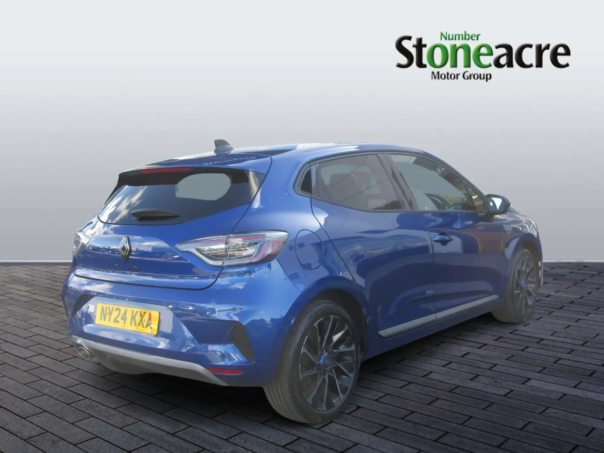 Renault Clio 1.0 TCe esprit Alpine Euro 6 (s/s) 5dr NY24KXA Image 3