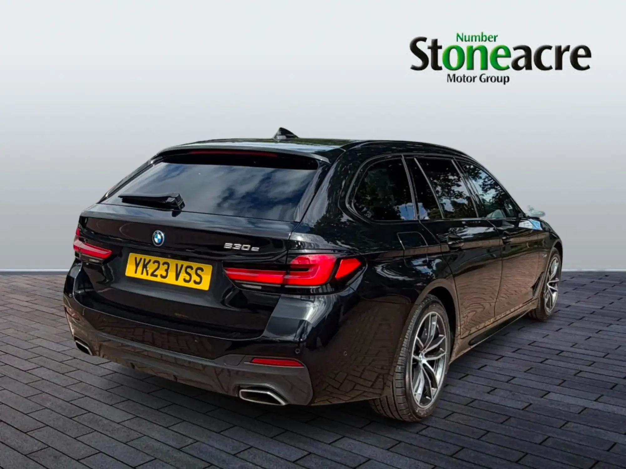 BMW 5 Series 2.0 530e 12kWh M Sport Touring Steptronic Euro 6 (s/s) 5dr YK23VSS Image 3
