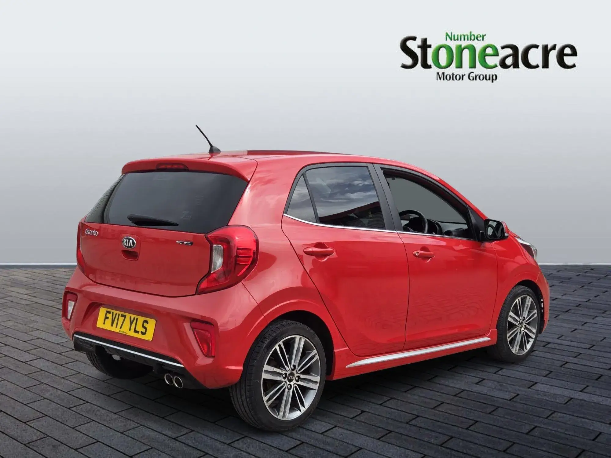 Kia Picanto 1.0 GT-Line Euro 6 5dr FV17YLS Image 3