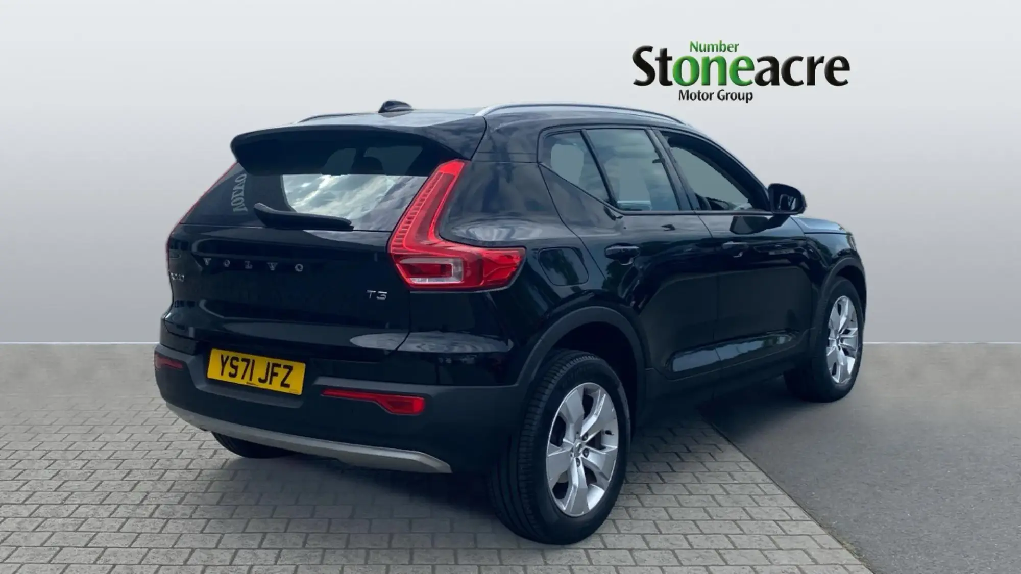 Volvo XC40 1.5 T3 [163] Momentum 5dr YS71JFZ Image 2