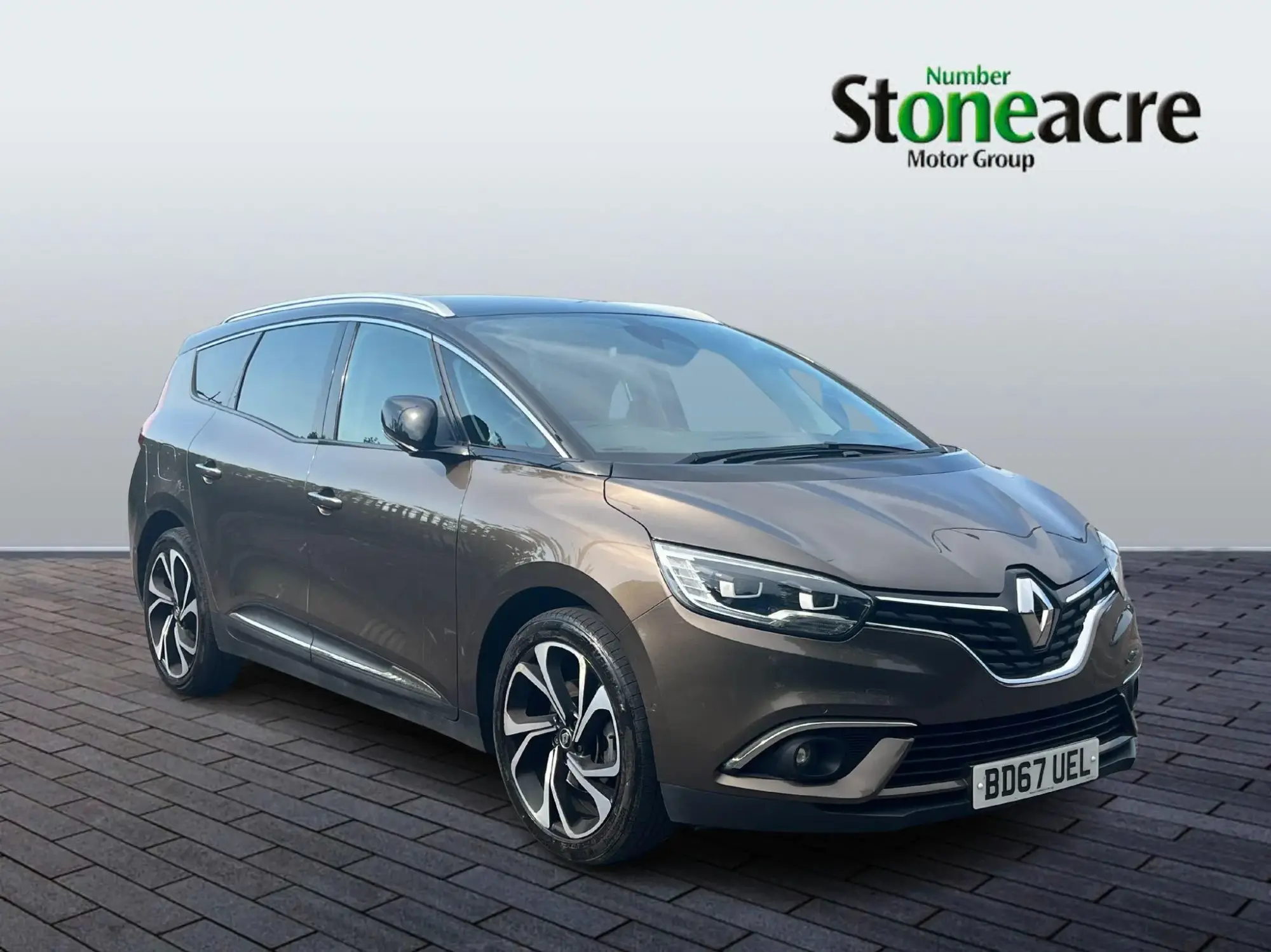 Renault Grand Scenic 1.2 TCe Signature Nav Euro 6 (s/s) 5dr BD67UEL Image 1