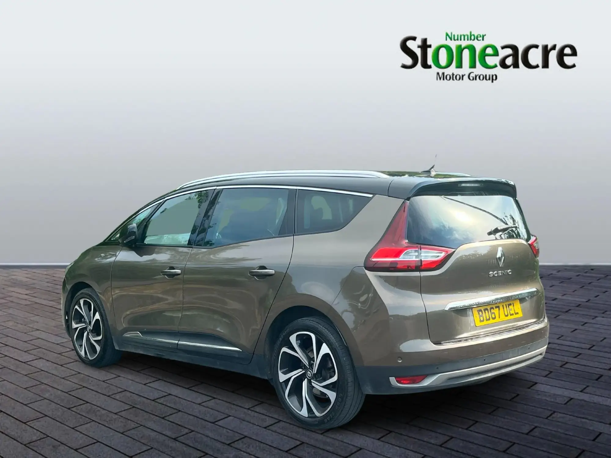Renault Grand Scenic 1.2 TCe Signature Nav Euro 6 (s/s) 5dr BD67UEL Image 3