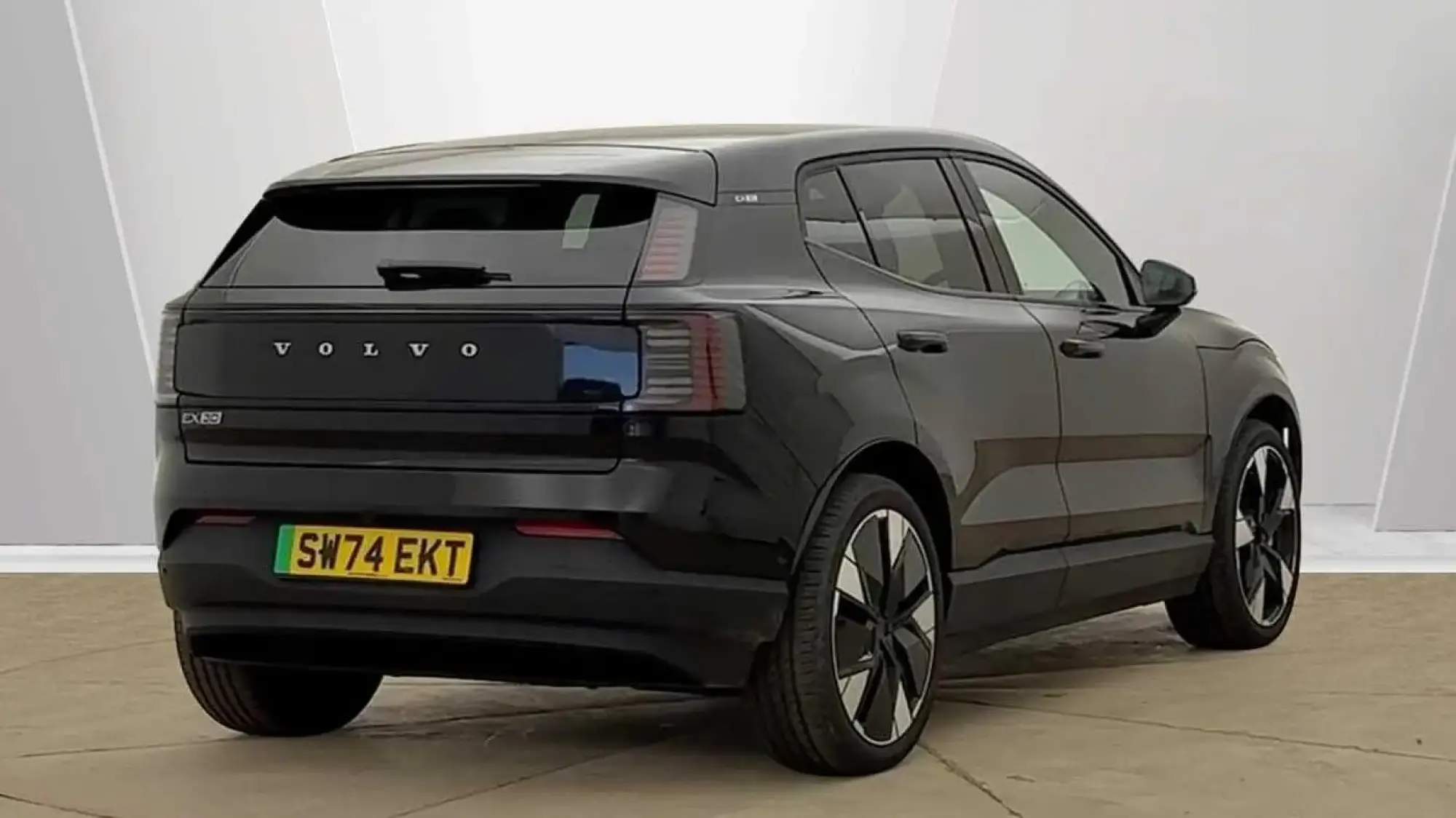 Volvo EX30 Image 3