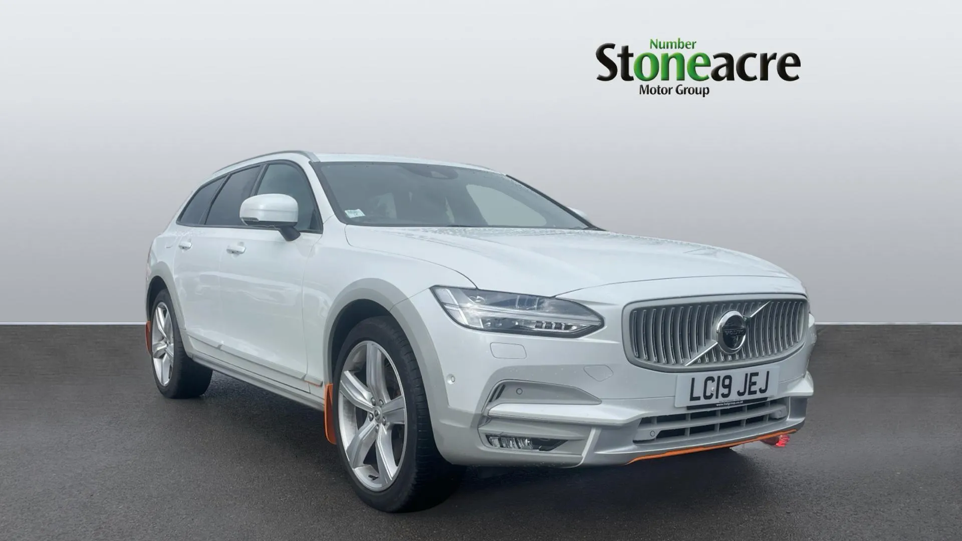 Volvo V90 Cross Country