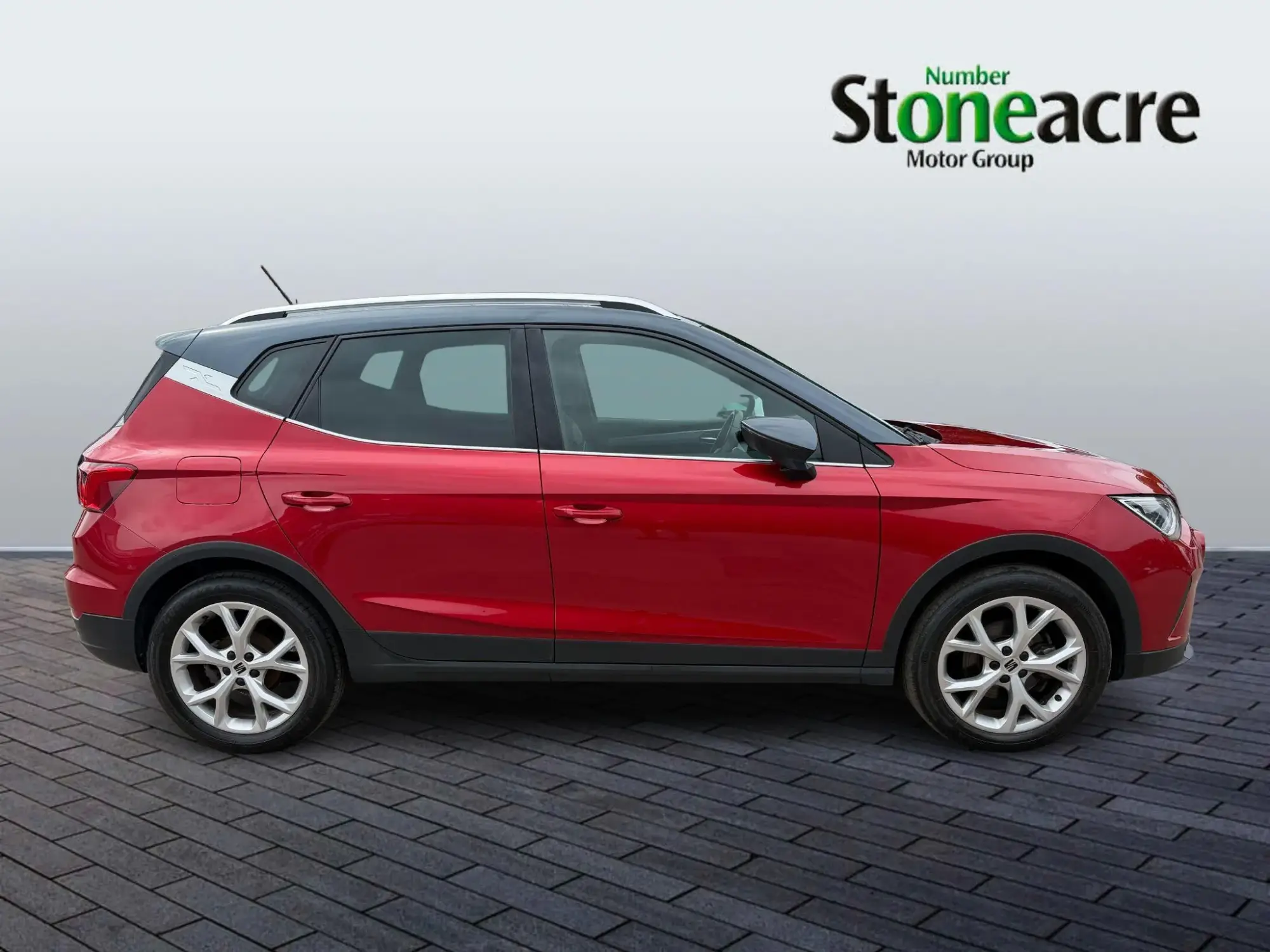SEAT Arona Image 2